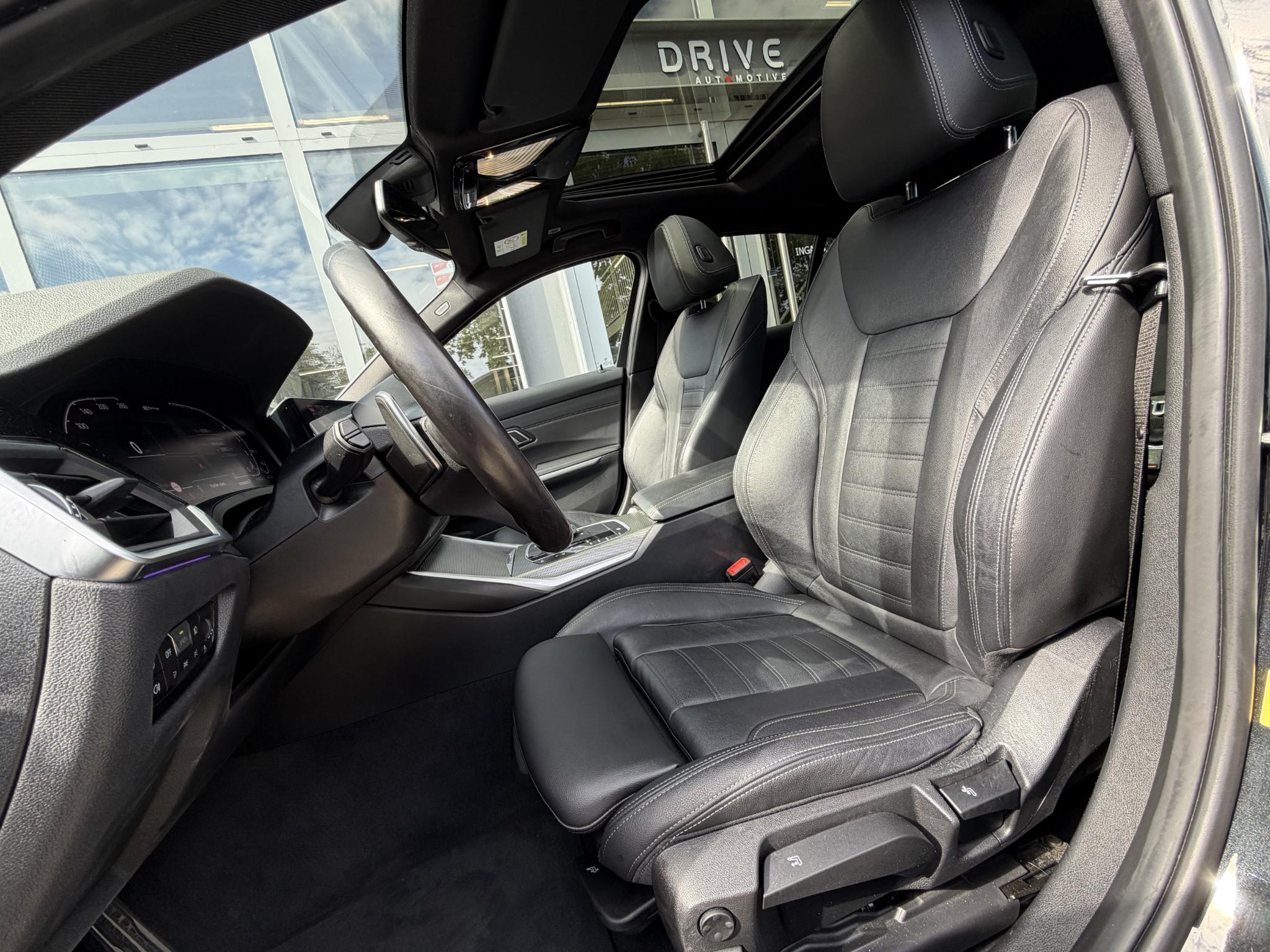 Foto van BMW 330e