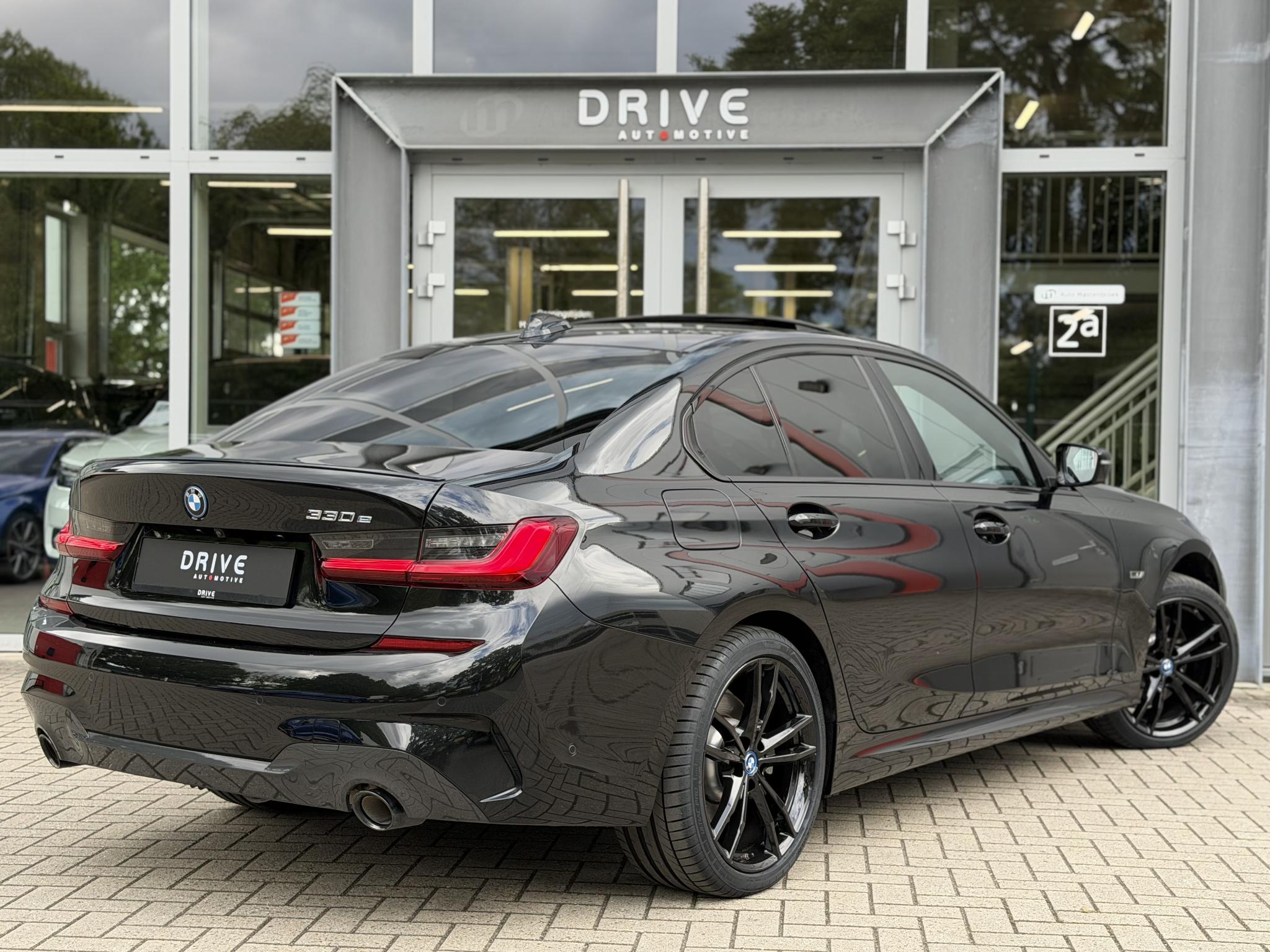 Foto van BMW 330e