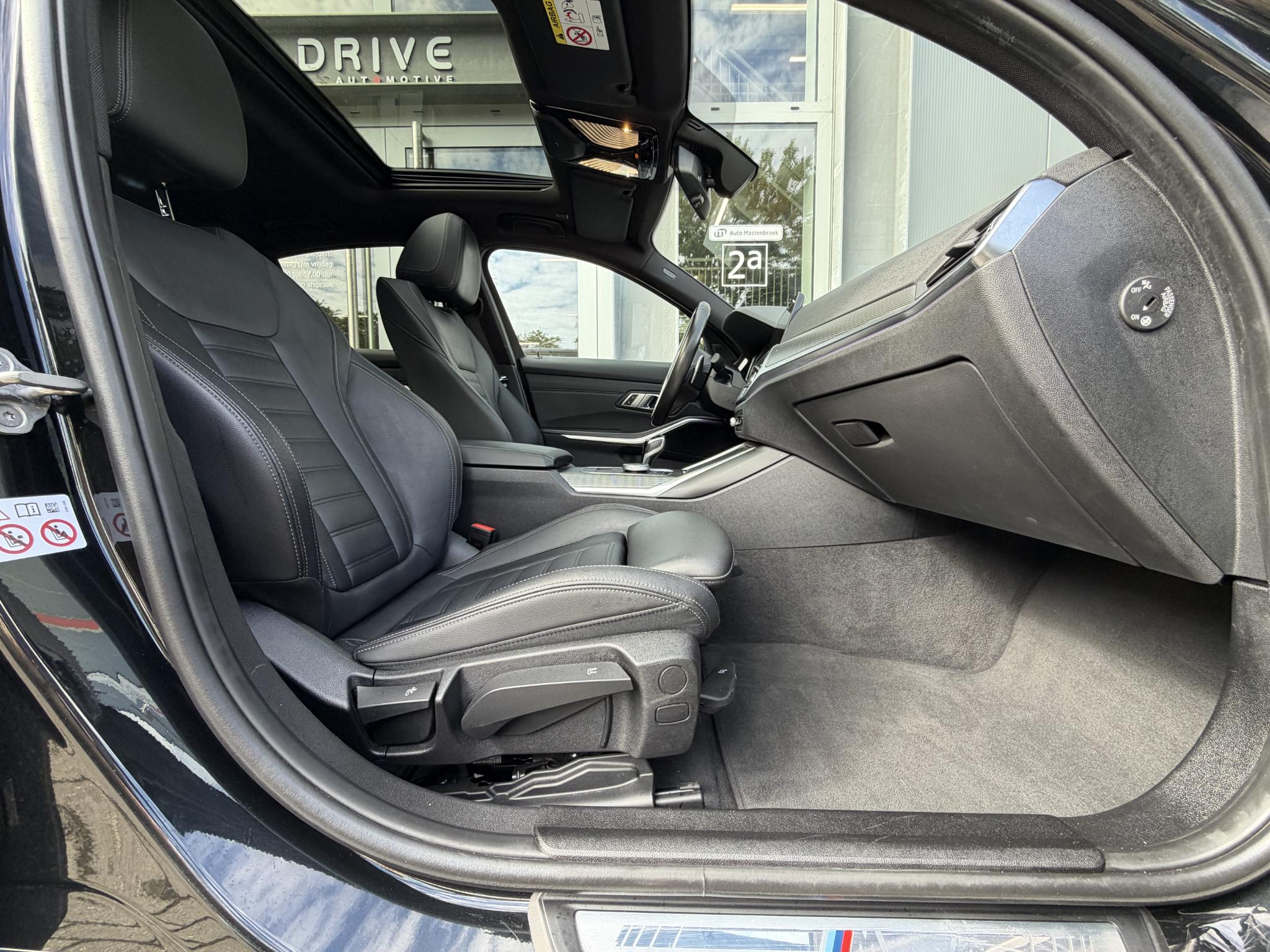 Foto van BMW 330e