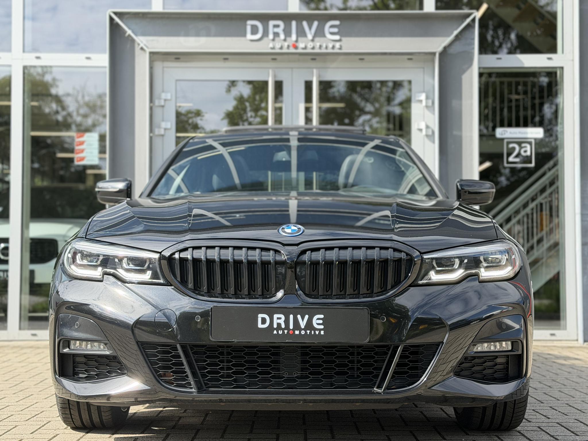 Foto van BMW 330e