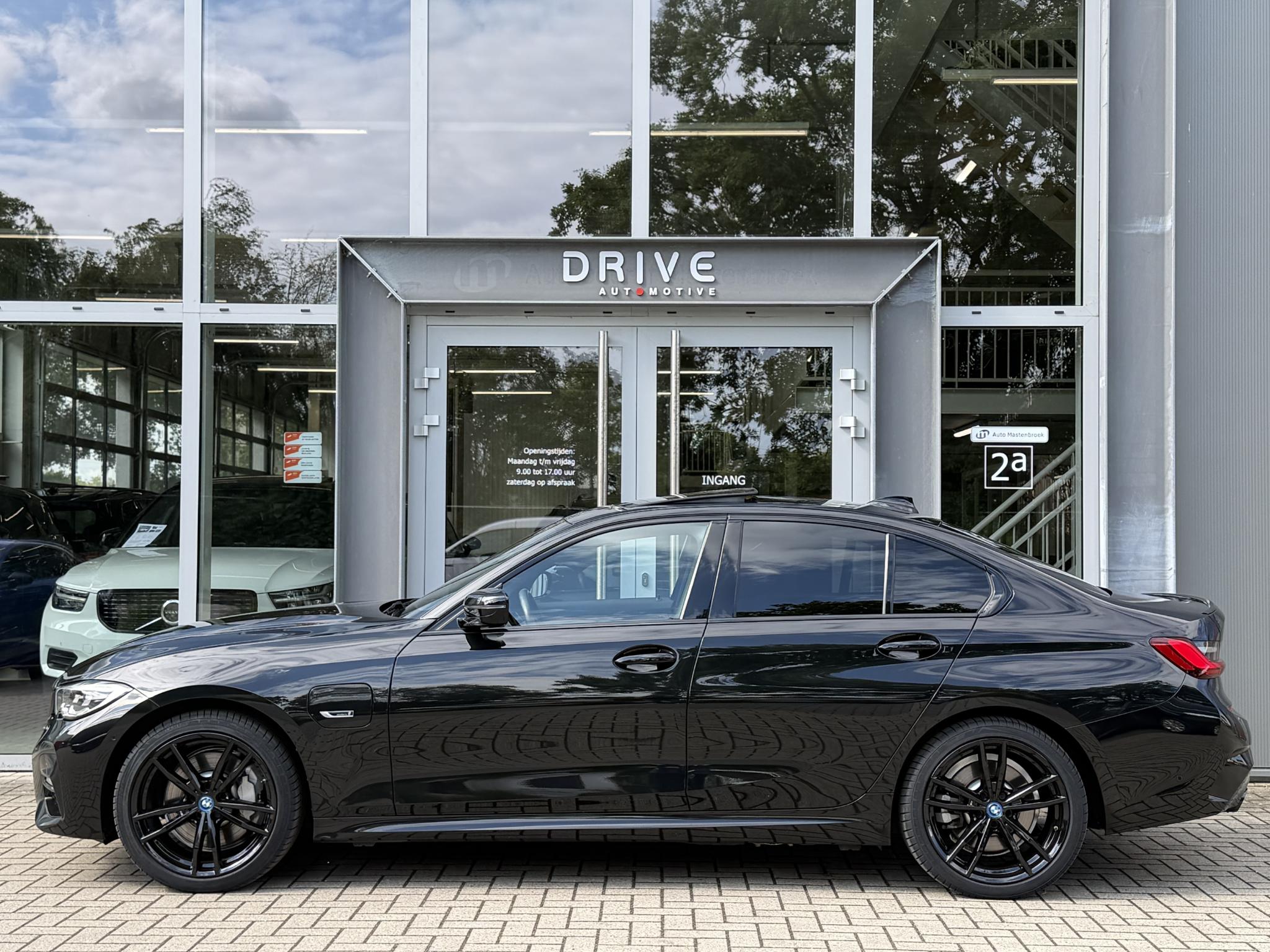 Foto van BMW 330e