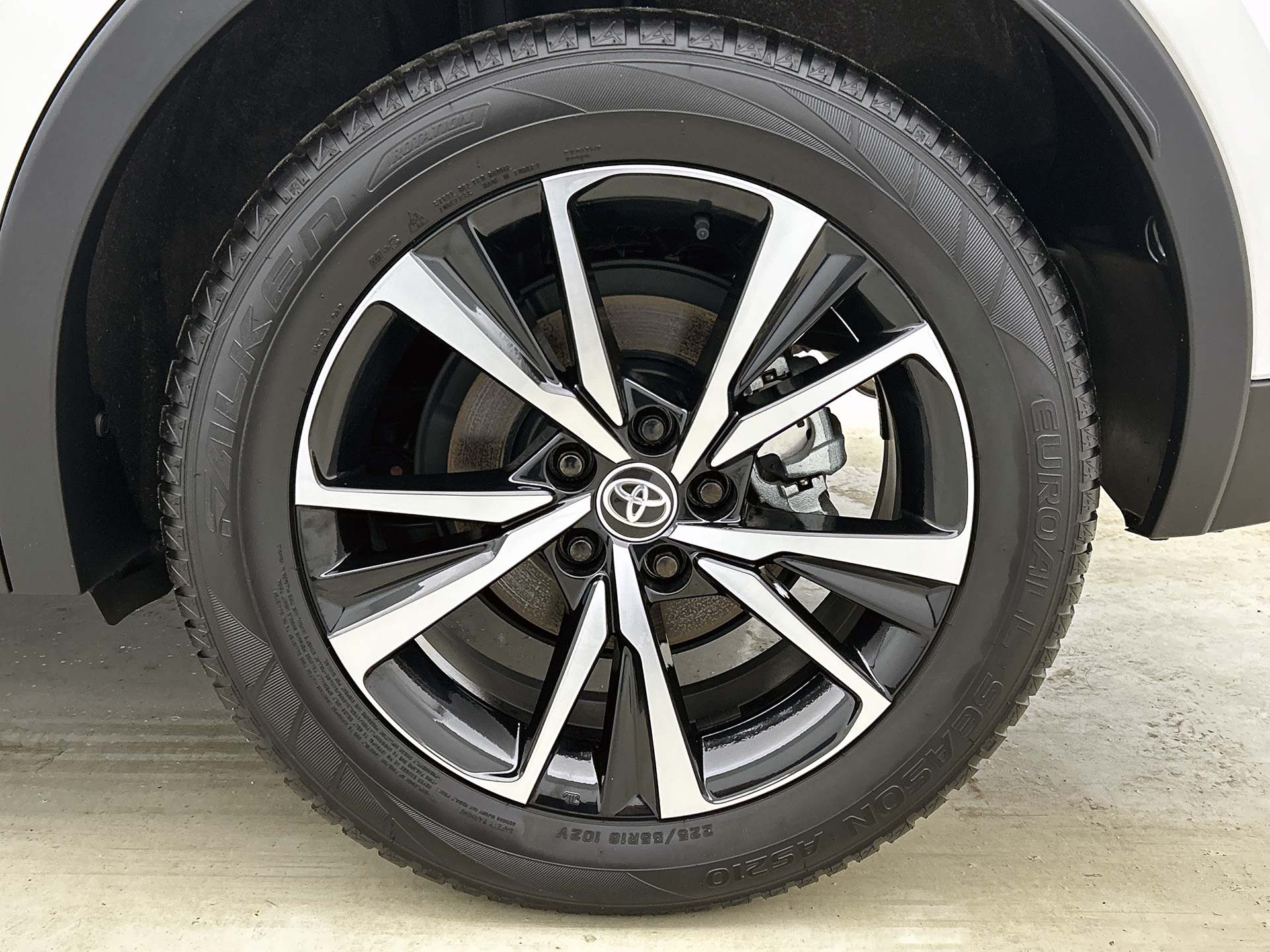 Foto van Toyota Toyota C-hr