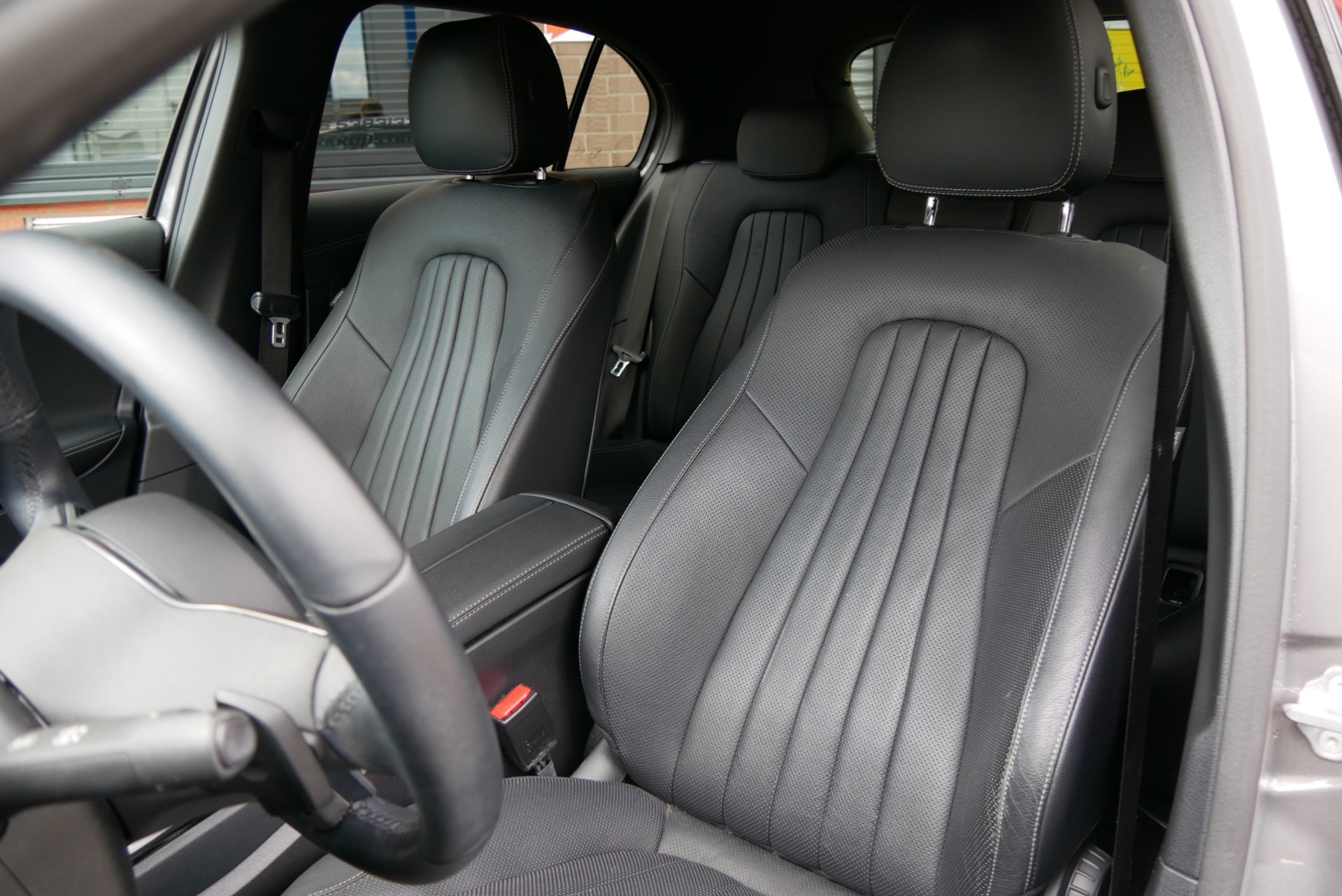 Foto van Mercedes-Benz A 200