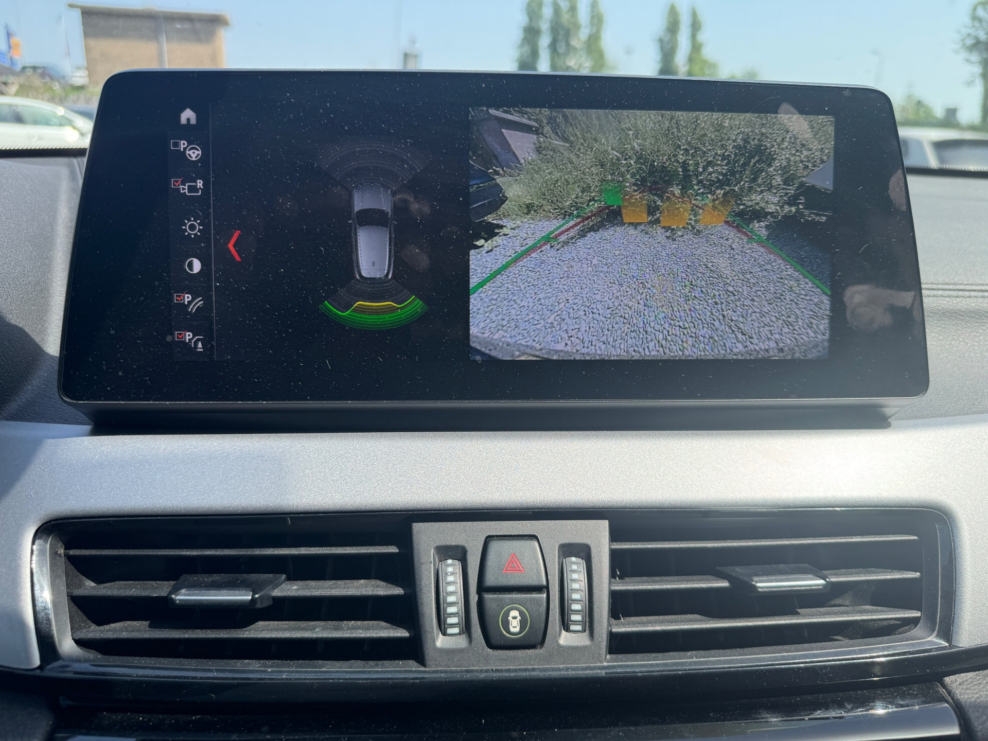 Foto van BMW X2 Xdrive25e