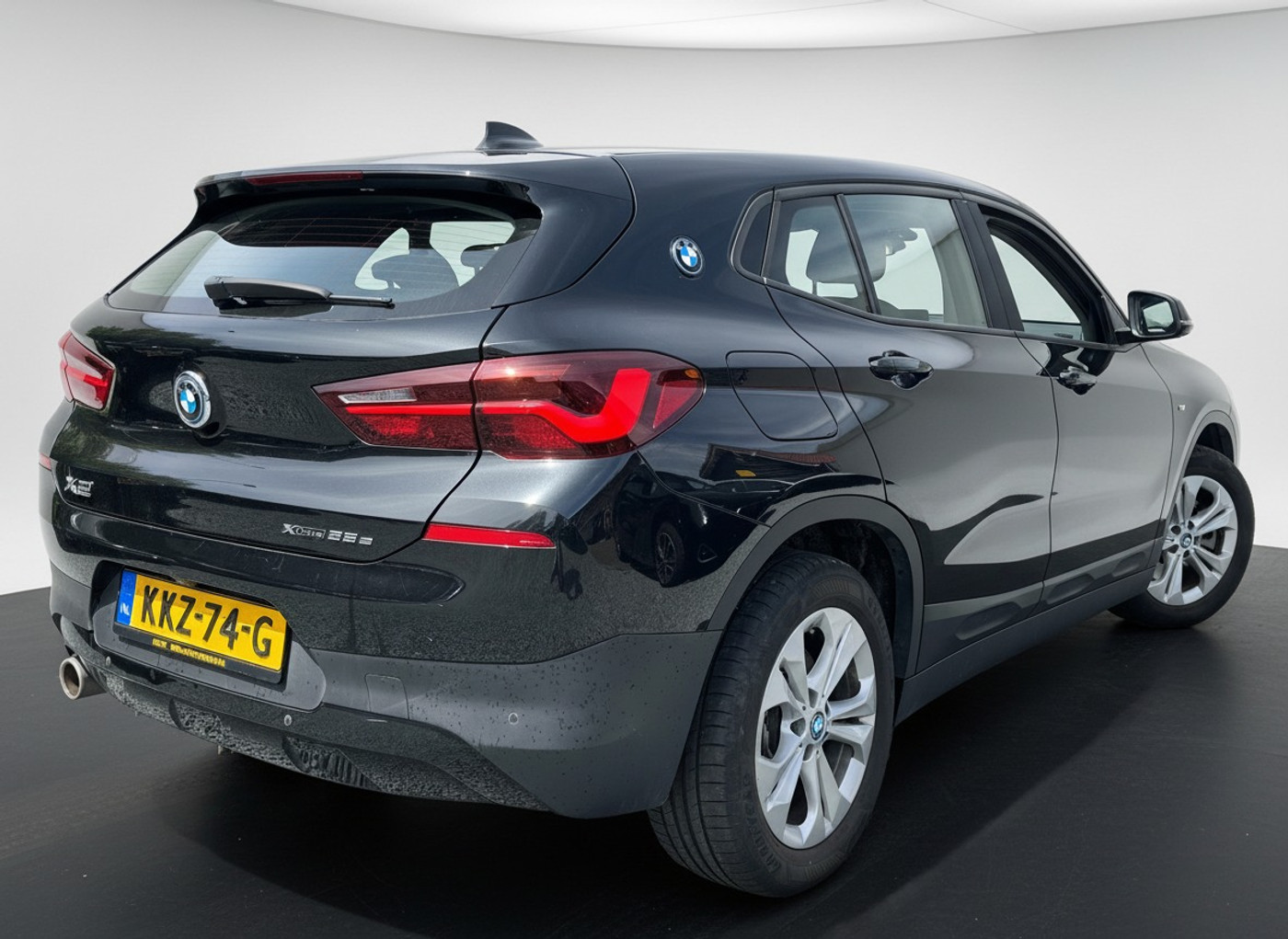 Foto van BMW X2 Xdrive25e