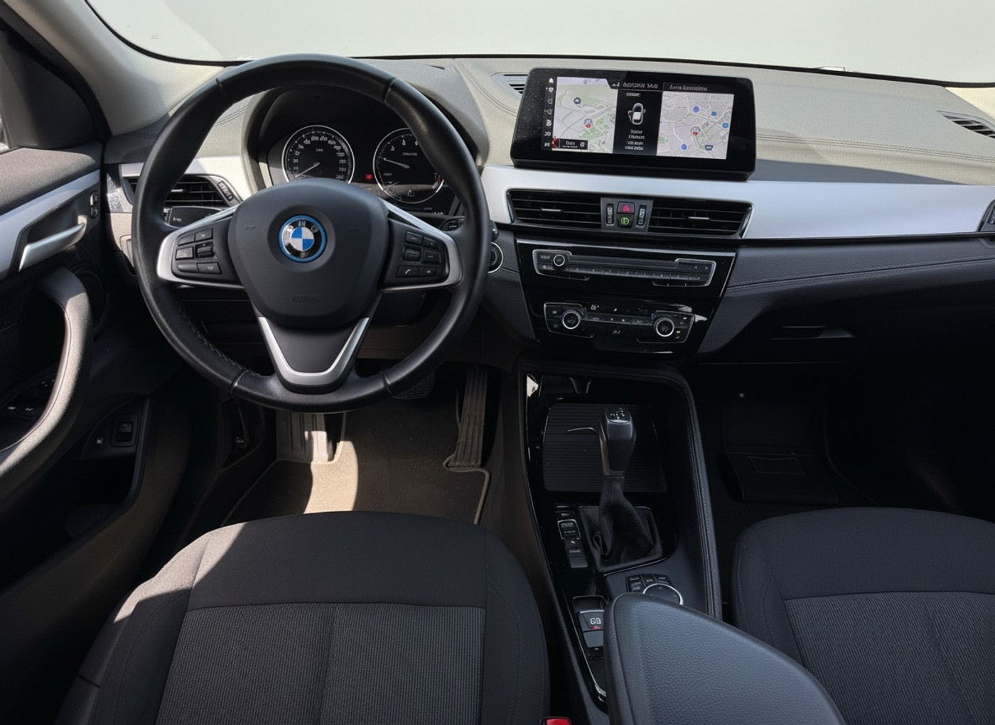 Foto van BMW X2 Xdrive25e