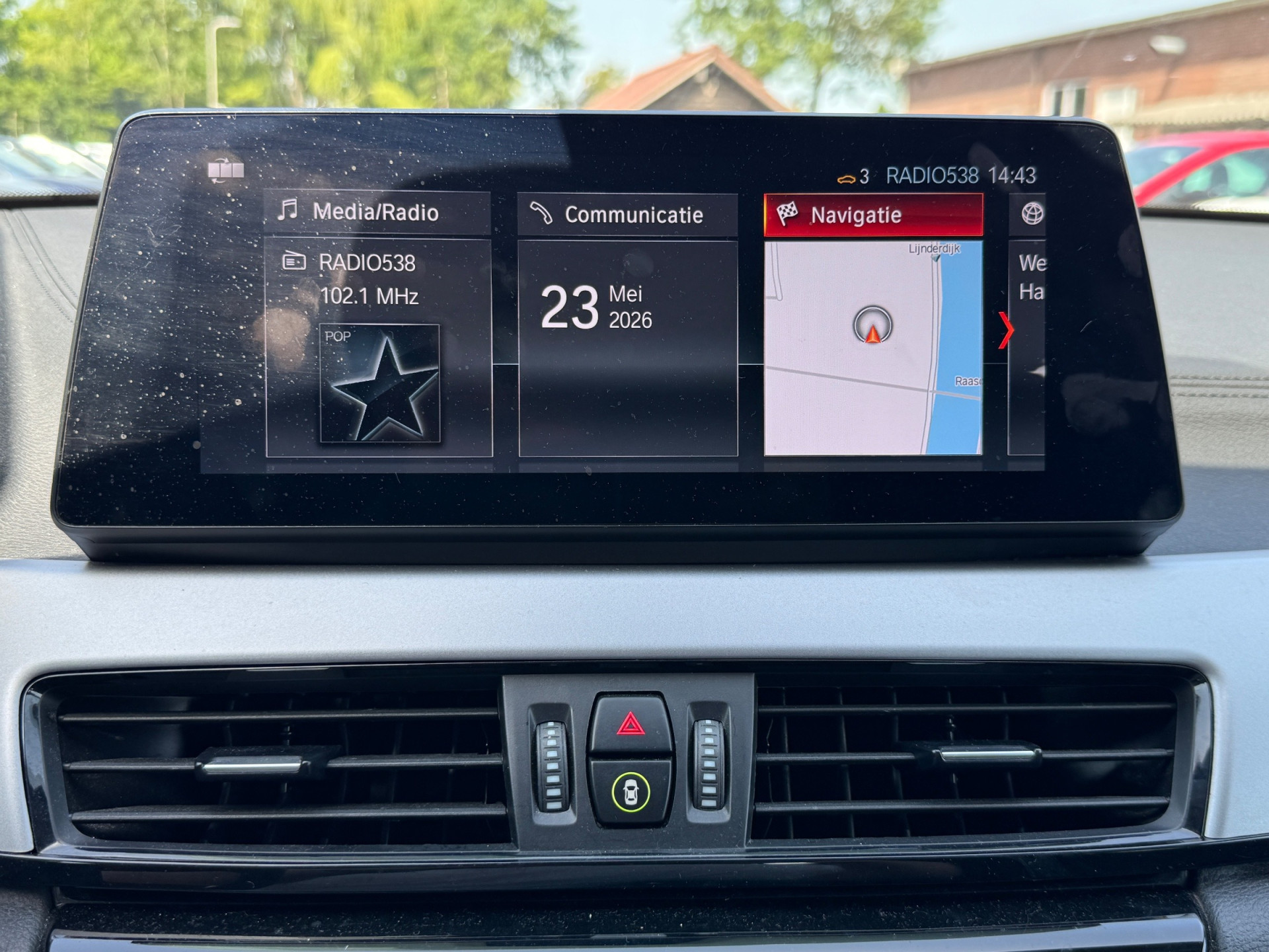 Foto van BMW X2 Xdrive25e