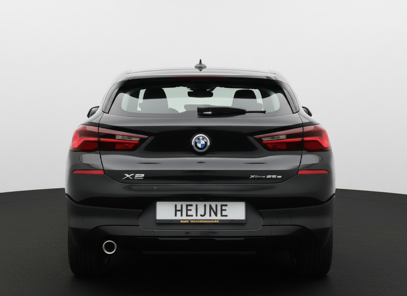 Foto van BMW X2 Xdrive25e