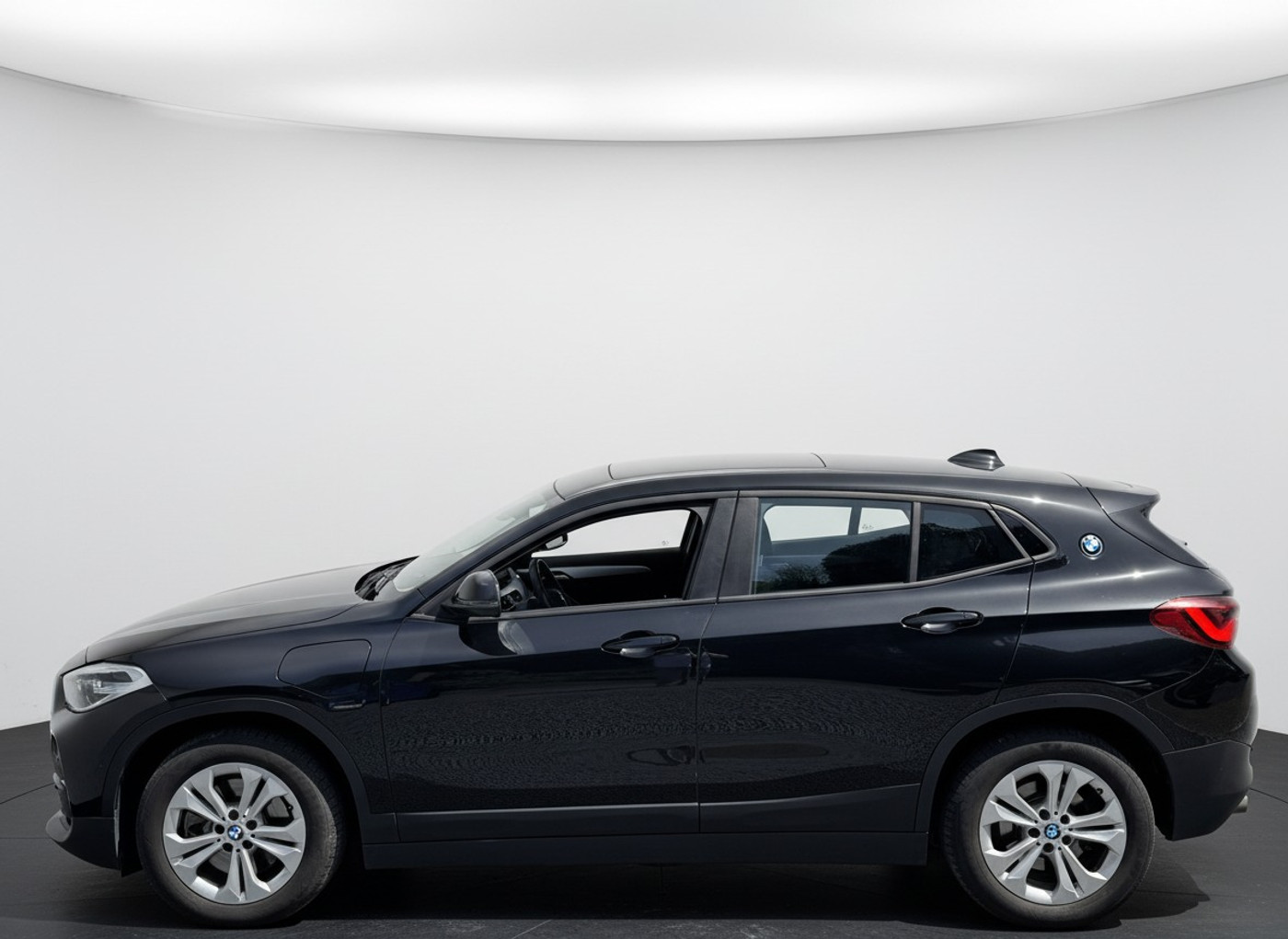 Foto van BMW X2 Xdrive25e
