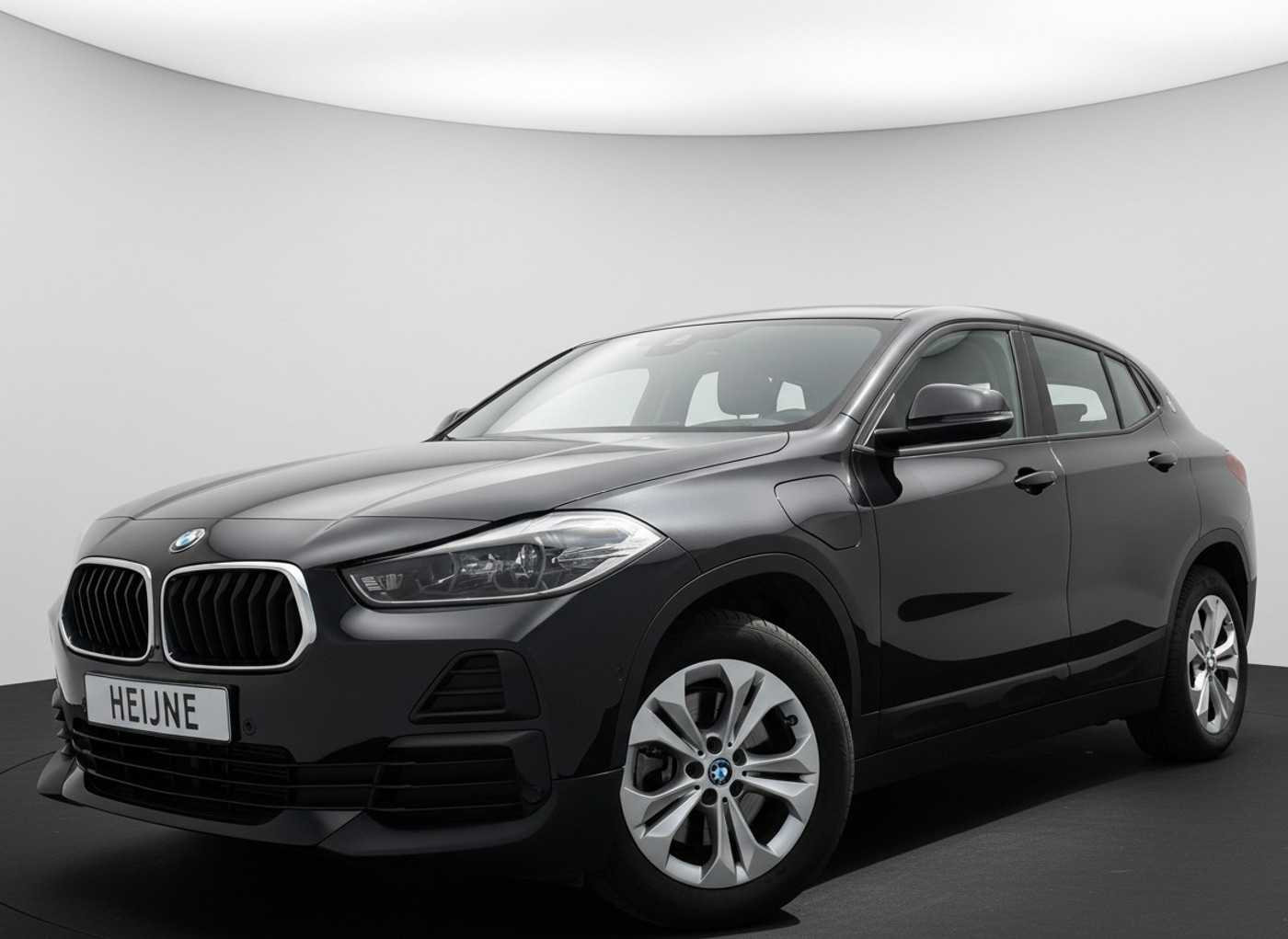 Foto van BMW X2 Xdrive25e