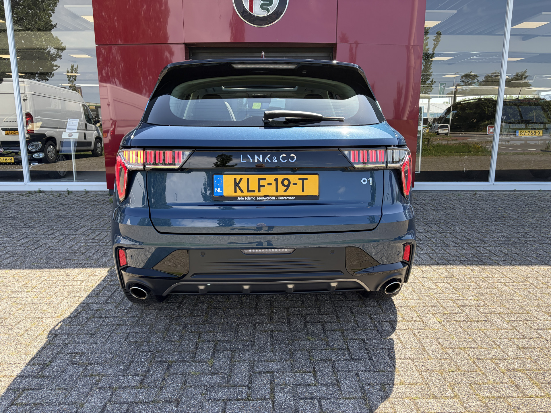 Foto van LYNK & Co 01