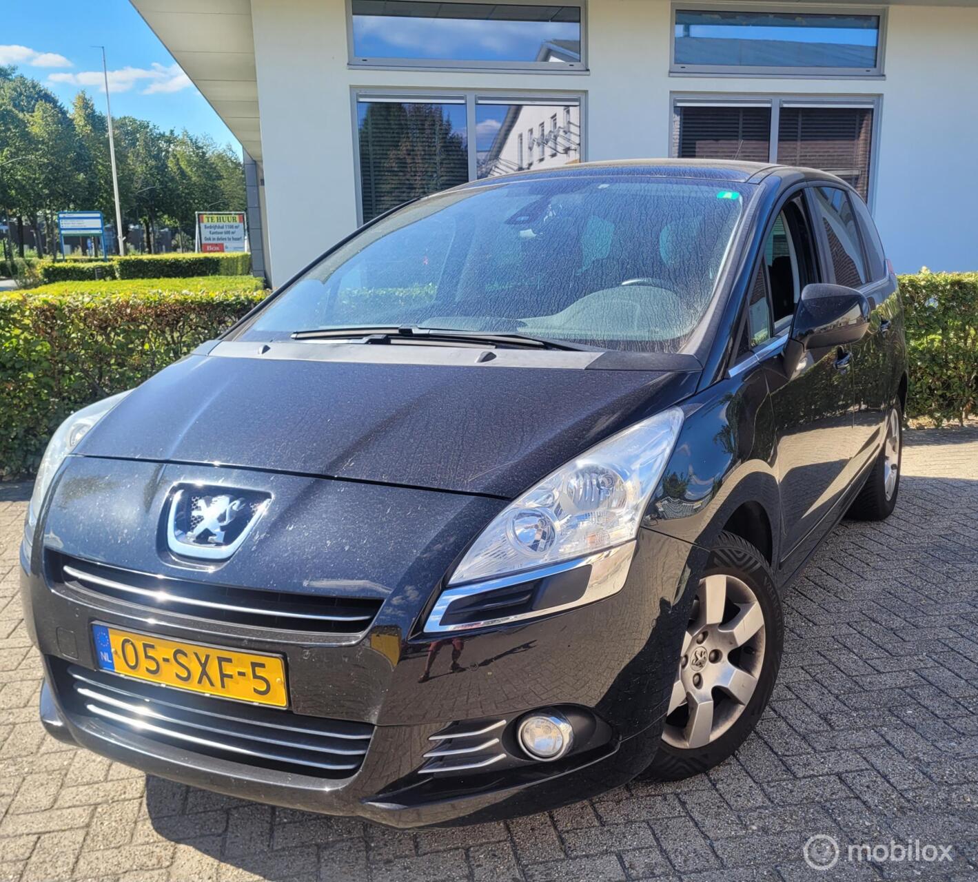 Peugeot 5008 1.6 VTi Blue Lease 7p. 2012 - voorkant