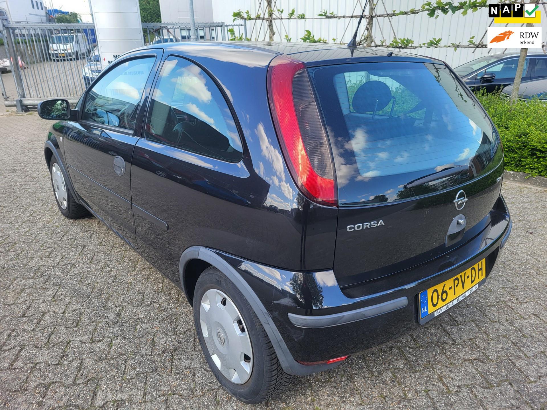 Opel Corsa-c APK NIEUW 2004 AIRCO 191 dkm 1.2-16V 2004 - voorkant