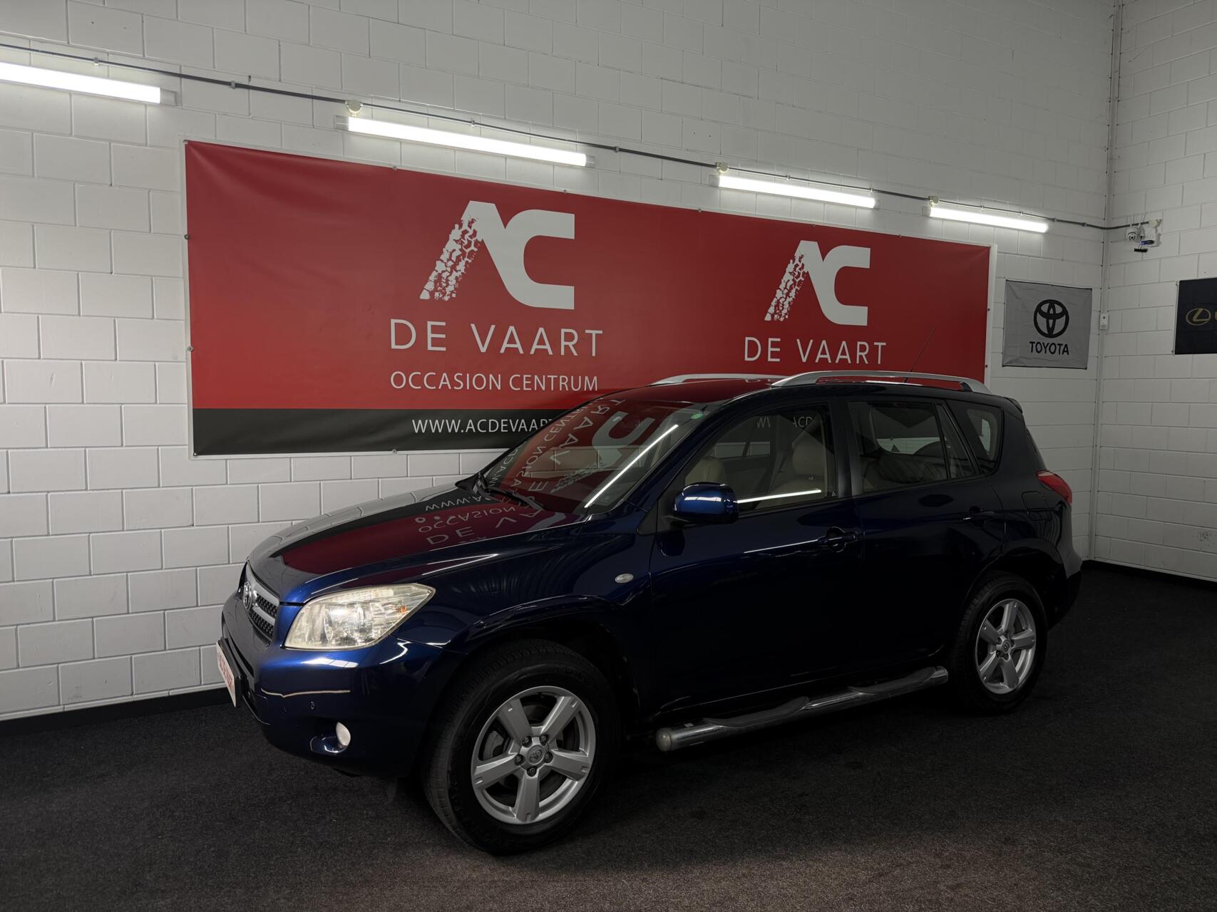 Toyota Toyota Rav4 2.0 VVTi Executive - 4WD/CLIMA/LEER/TREKHAAK/NAP 2007 - voorkant