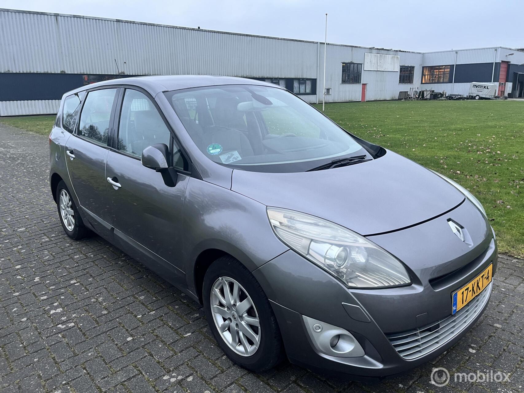 Renault Megane Scenic 1.4 TCe Sélection Business Sport 7p. / Navi / Leder / Cruise / APK / NAP / Airco / 2010 - voorkant