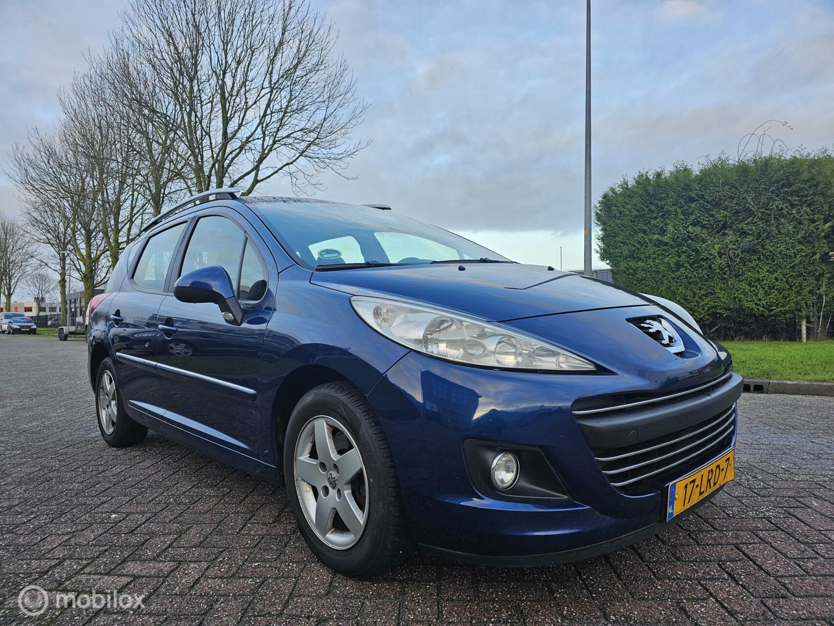 Peugeot 207 SW 1.4 VTi Style Airco 2010 - voorkant