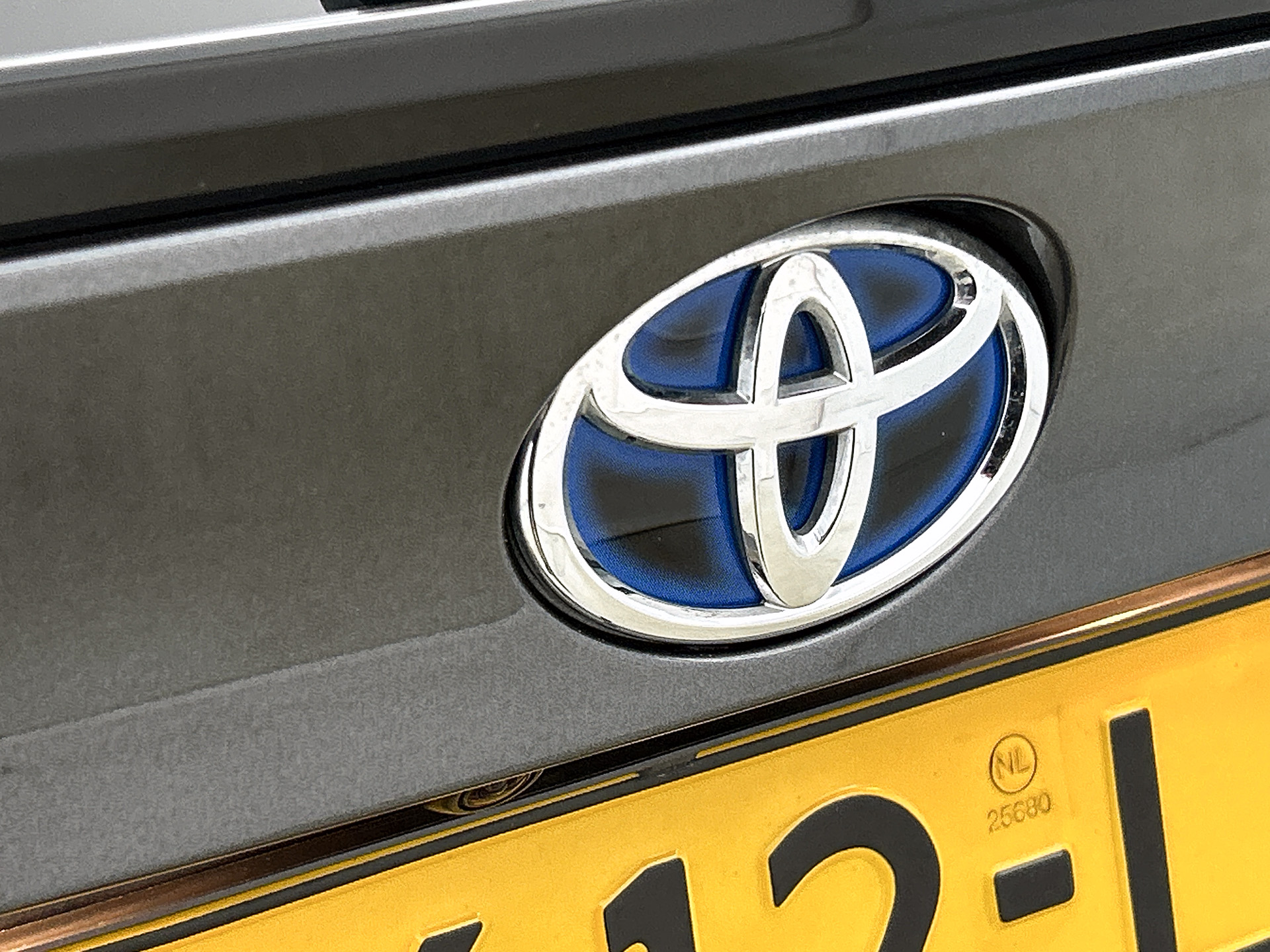 Foto van Toyota Toyota C-hr