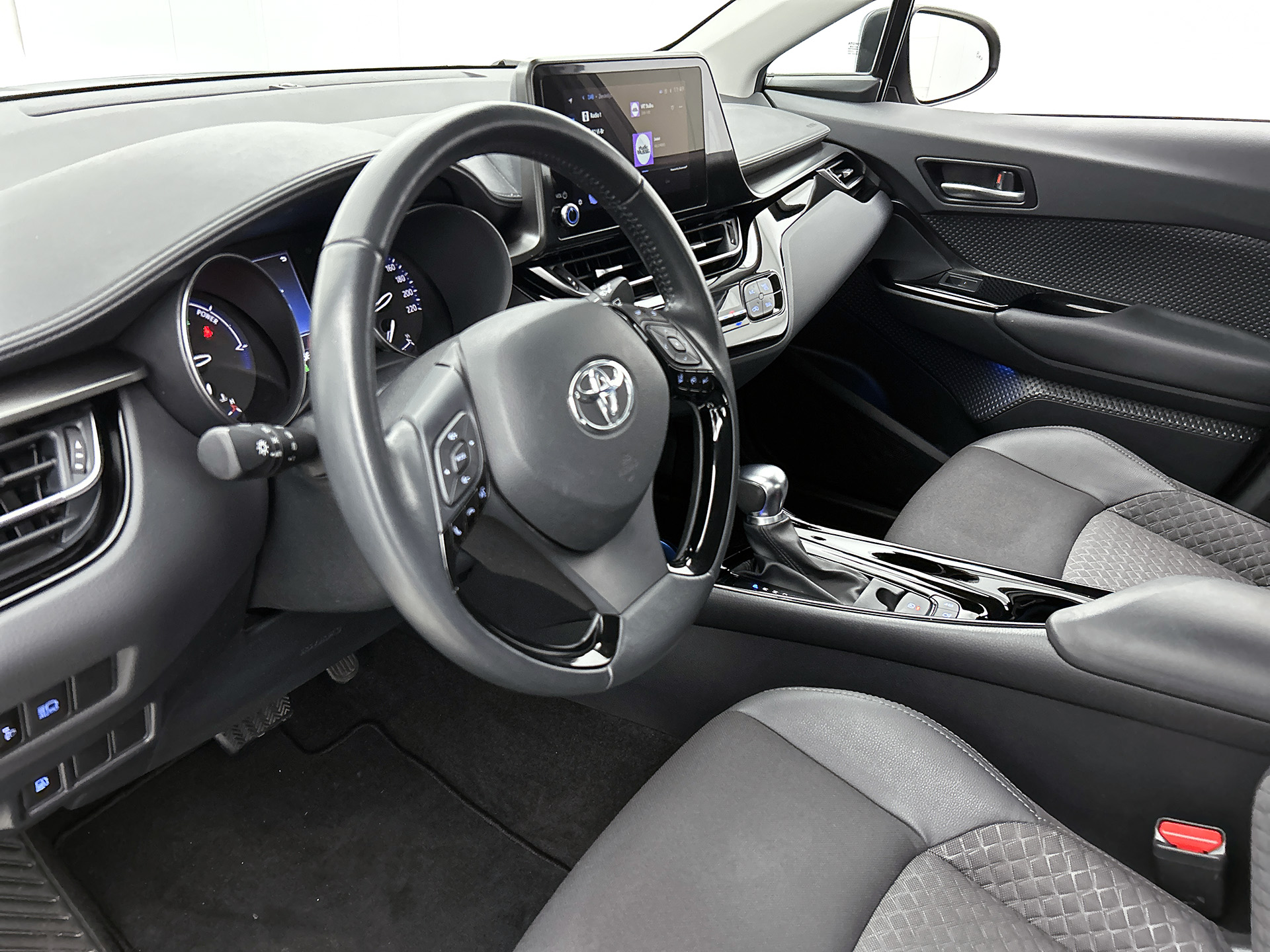 Foto van Toyota Toyota C-hr