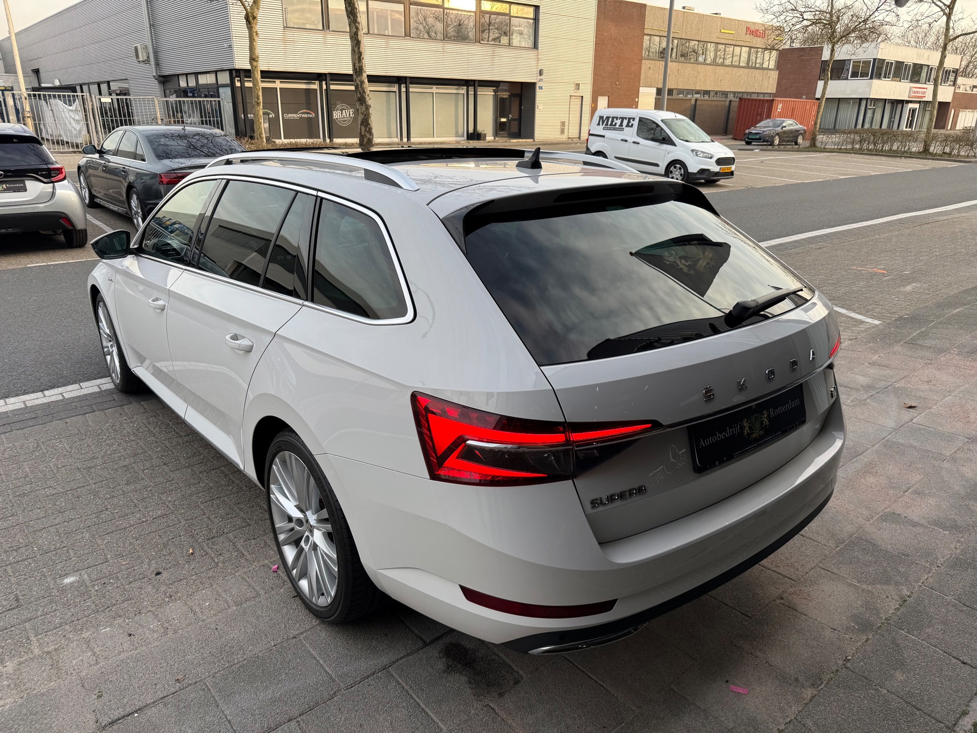 Foto van Skoda Superb Combi
