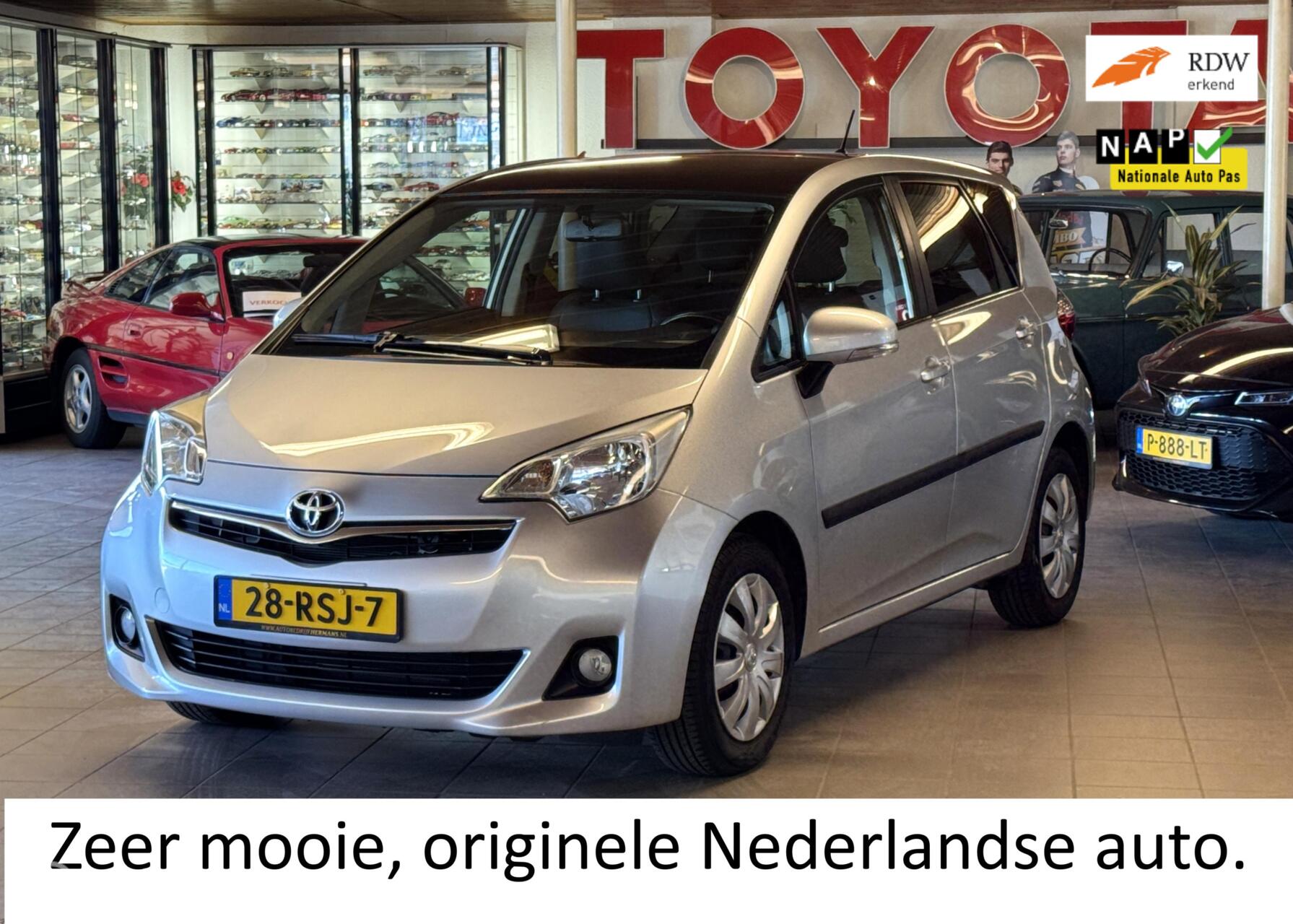 Toyota Toyota Verso-s 1.3 VVT-i , 41.850 KM, Panorama dak, Navi 2011 - voorkant