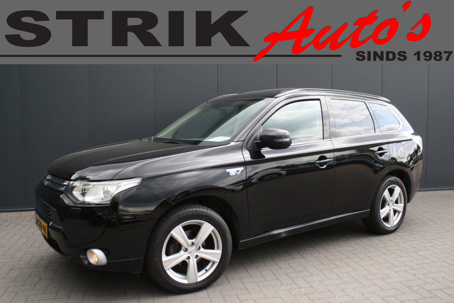 Mitsubishi Mitsubishi Outlander 2.0 PHEV Instyle - SCHUIFDAK - LEDER - TREKHAAK - NAVIGATIE - CAMERA 2013 - voorkant