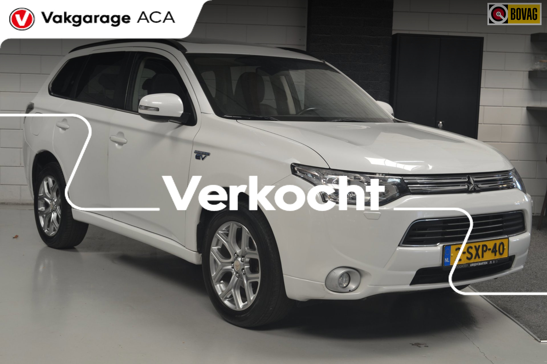 Mitsubishi Mitsubishi Outlander 2.0 PHEV instyle+ // SCHUIFDAK // CLIMA // CRUISE CONTROLE // 2013 - voorkant