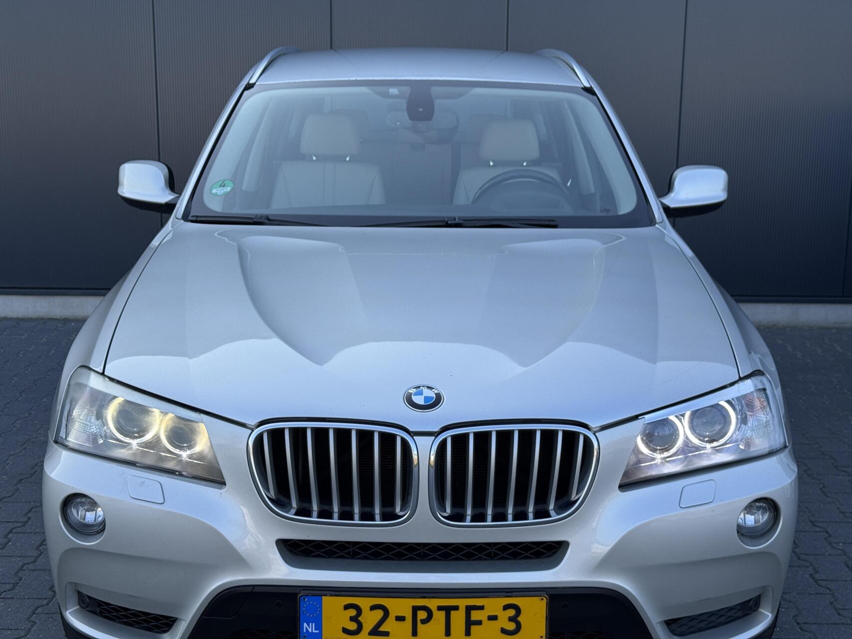 Foto van BMW X3 Xdrive35i
