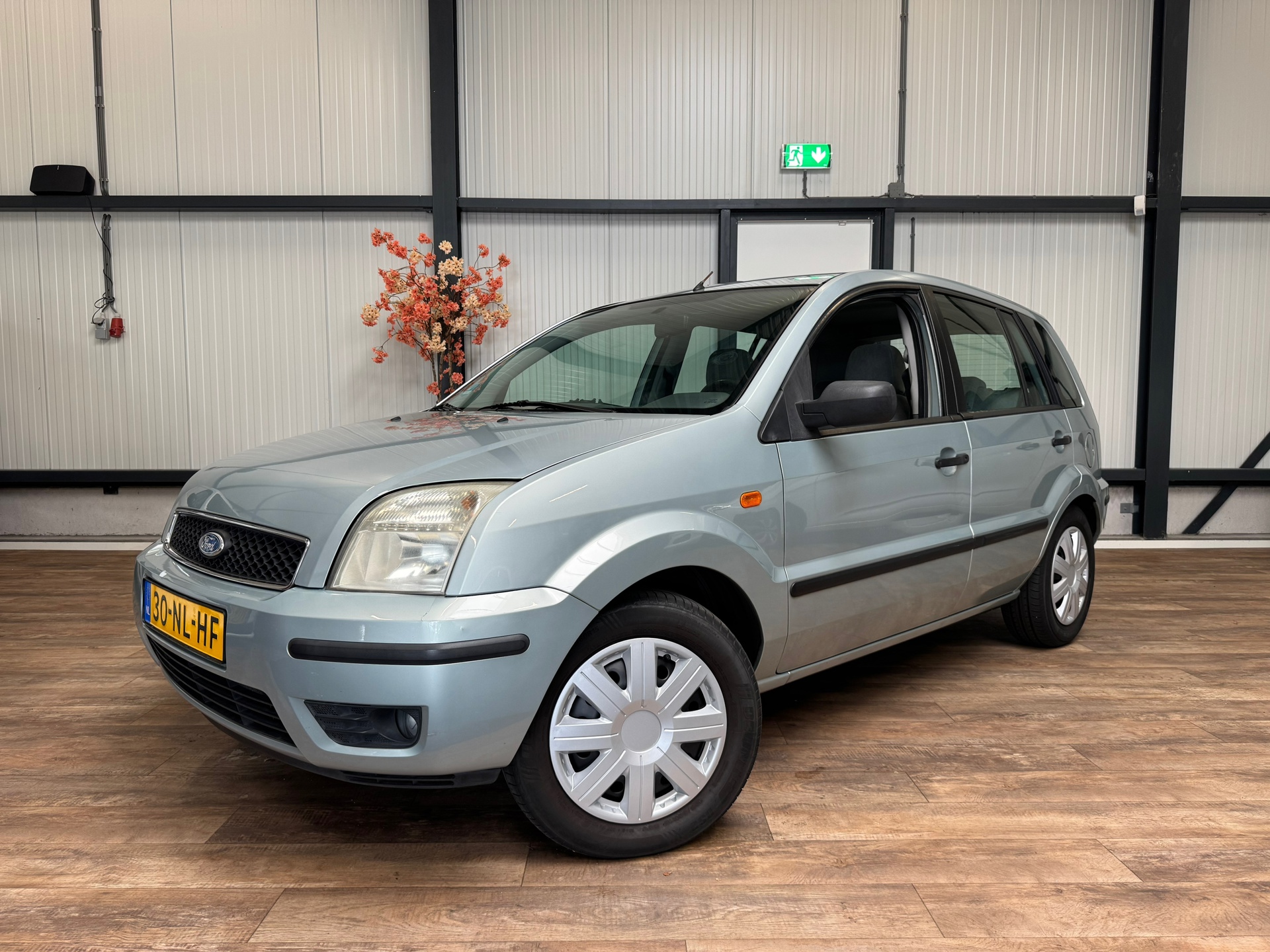Ford Fusion 1.4-16V Luxury / Steenkoude Airco / 2003 - voorkant