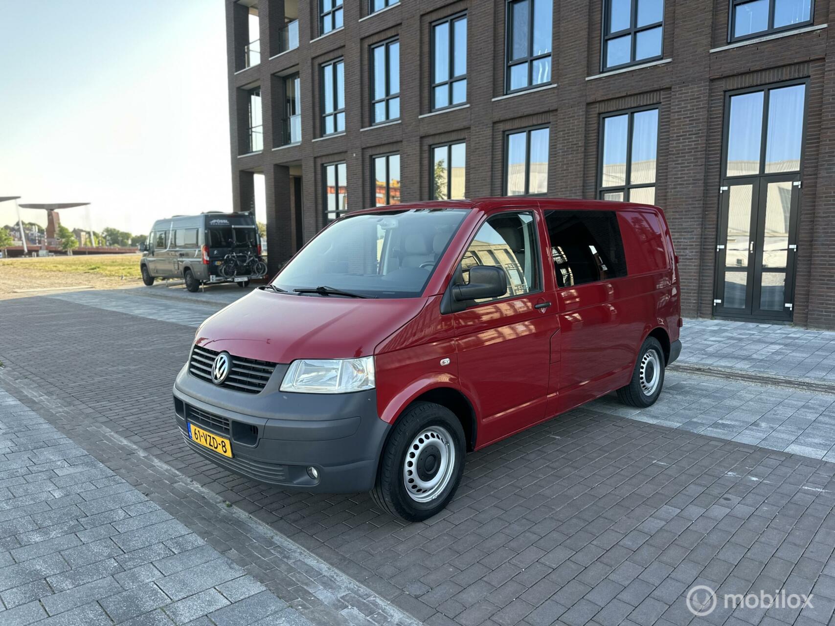 Volkswagen Transporter 2.5 TDI 300 Airco Rolstoelbus ! 2009 - voorkant