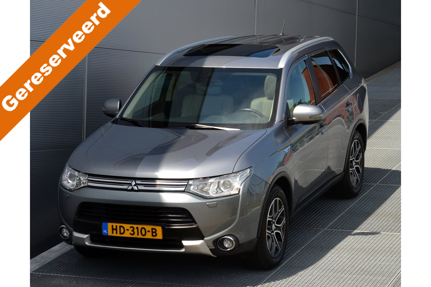 Foto van MITSUBISHI MITSUBISHI OUTLANDER