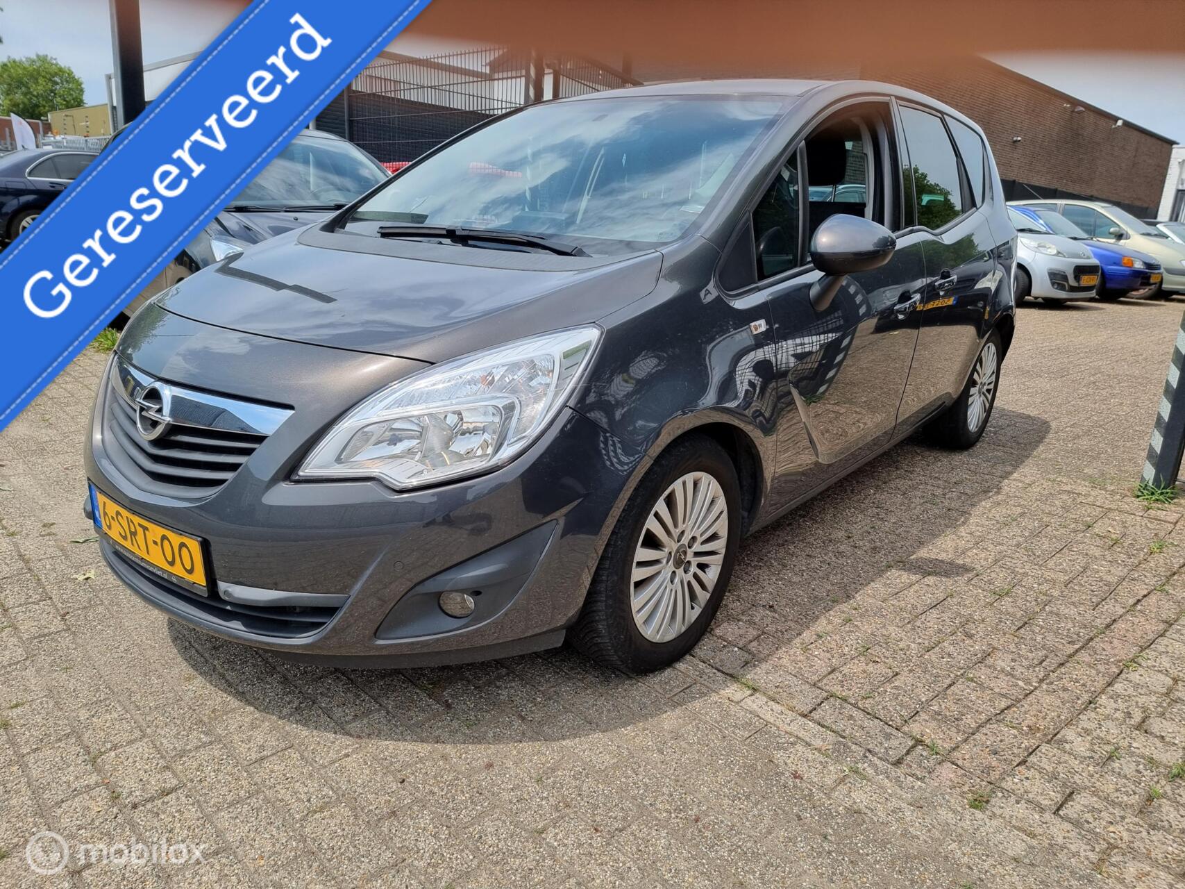 Opel Meriva 1.4 Cosmo 2013 - voorkant