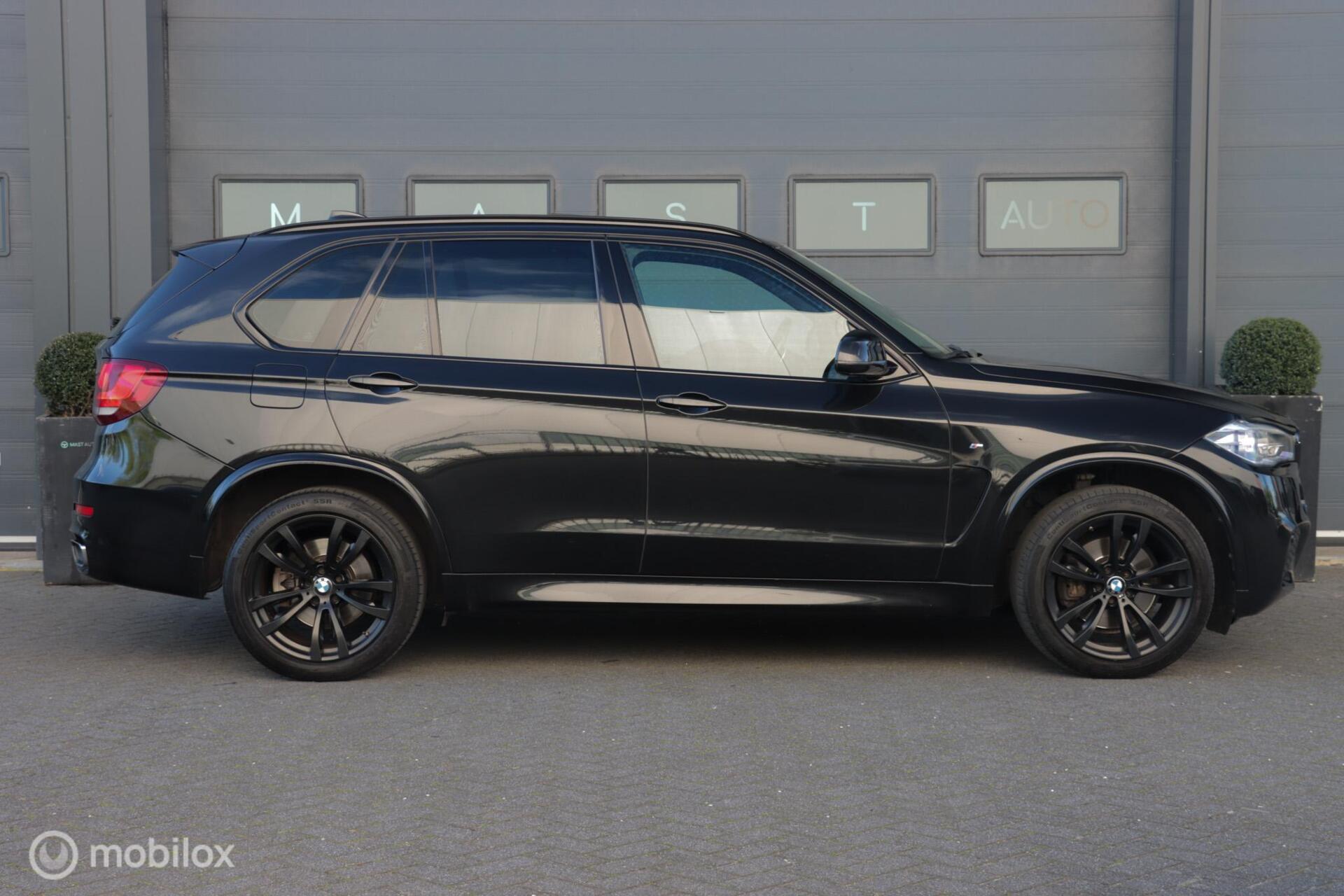 Foto van BMW X5 Xdrive40d