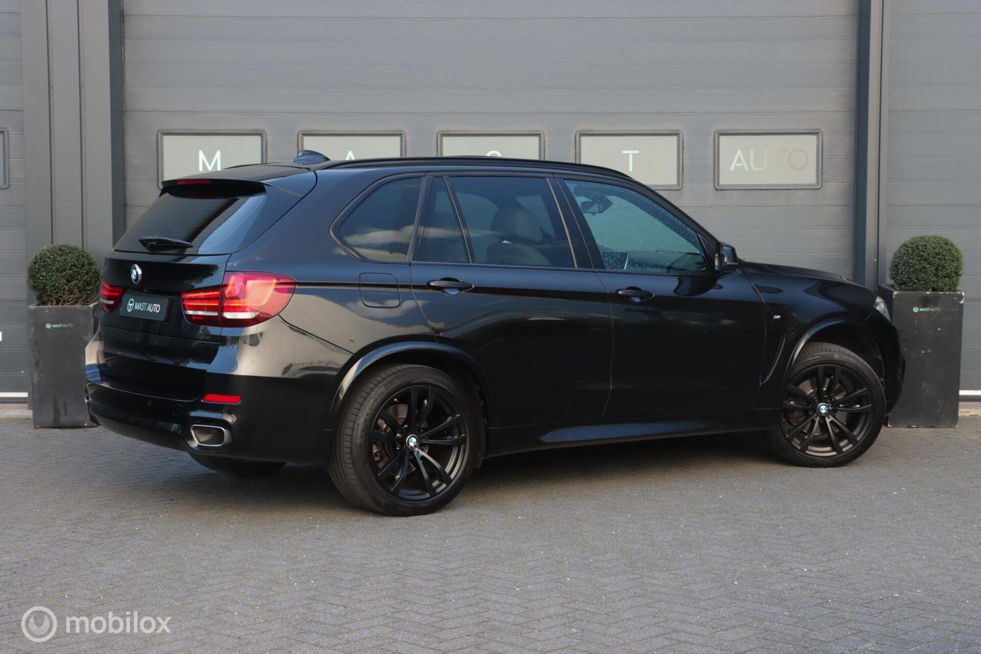 Foto van BMW X5 Xdrive40d