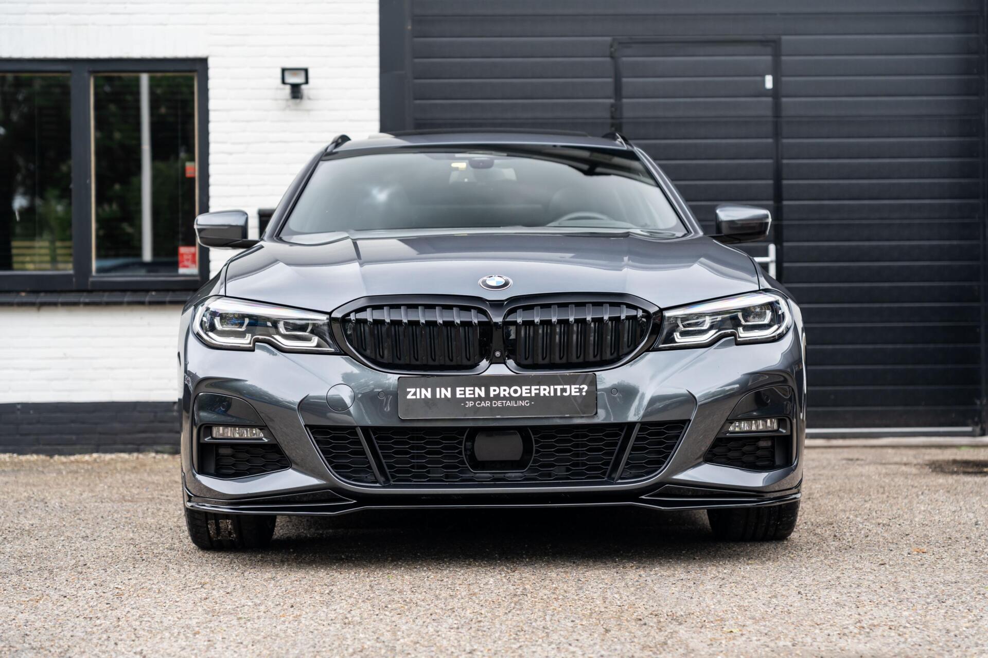 Foto van BMW 330e