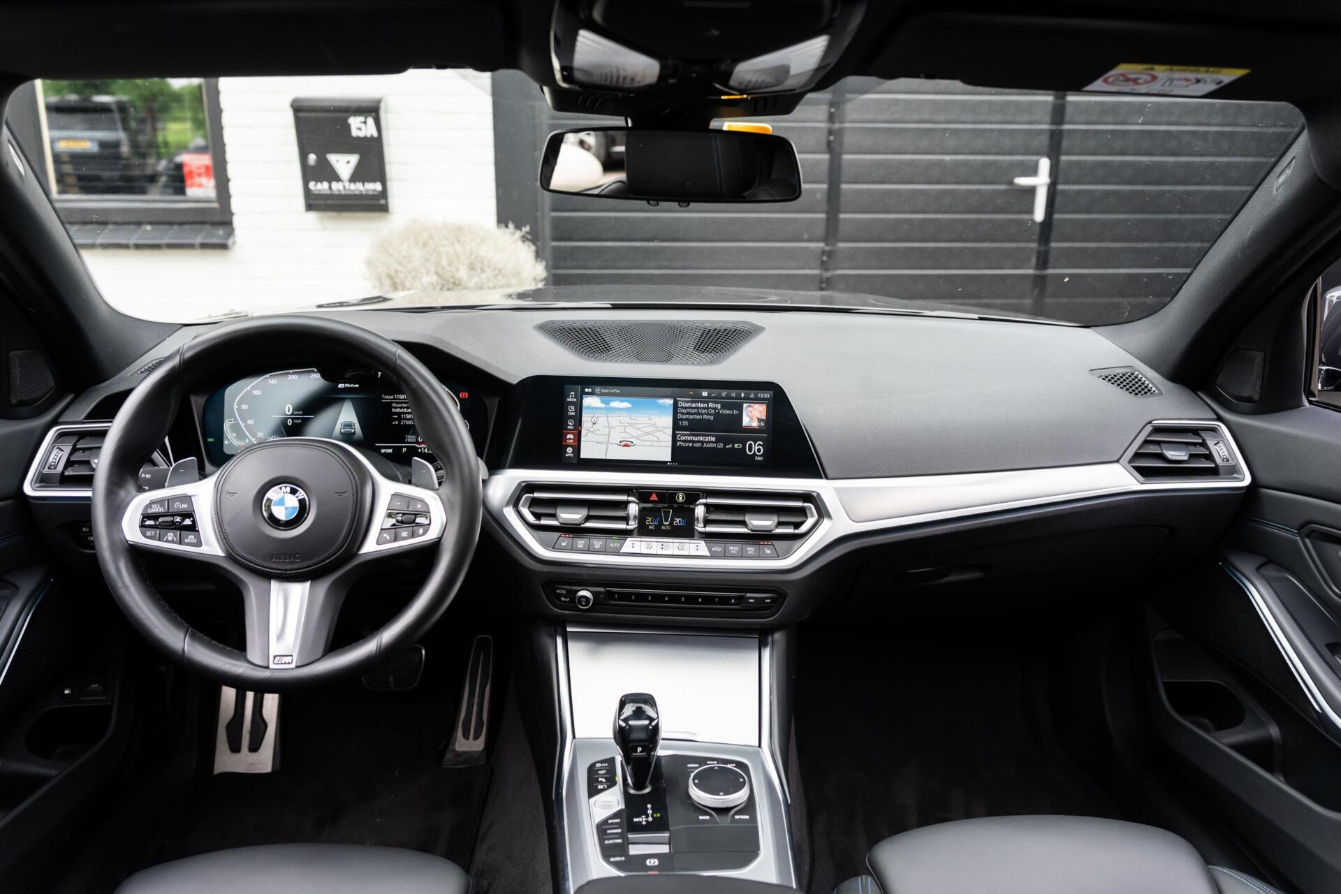 Foto van BMW 330e