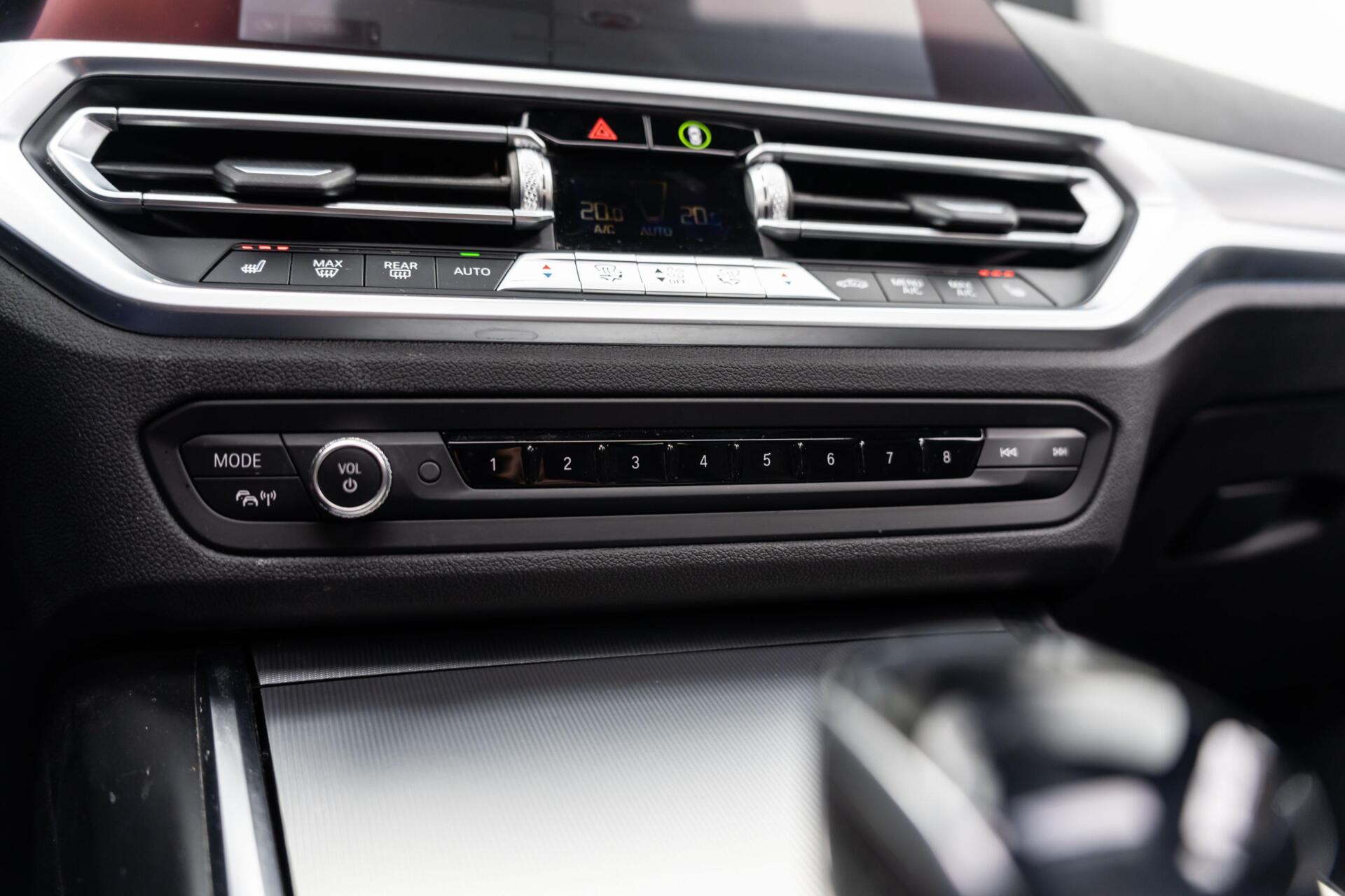 Foto van BMW 330e
