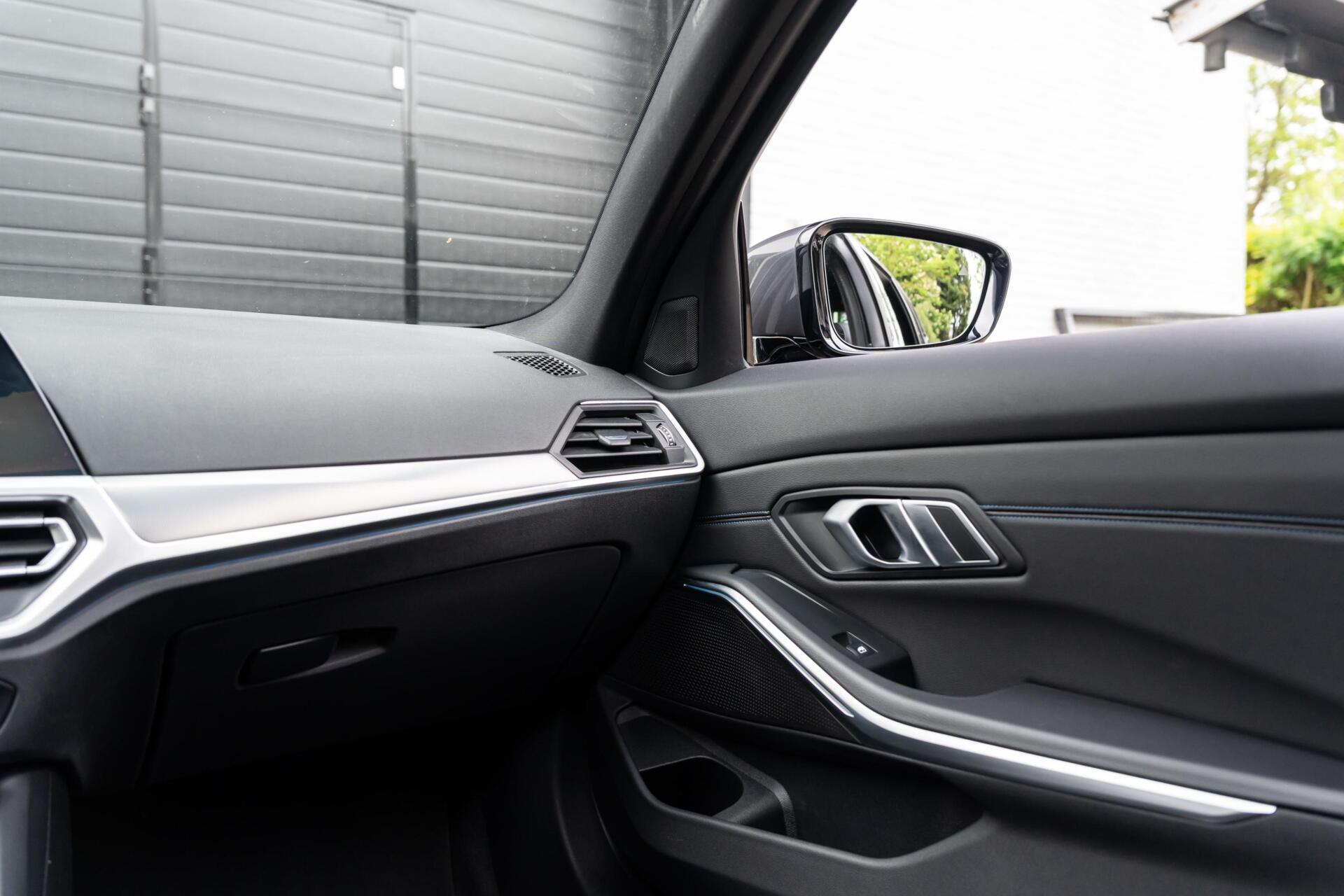 Foto van BMW 330e