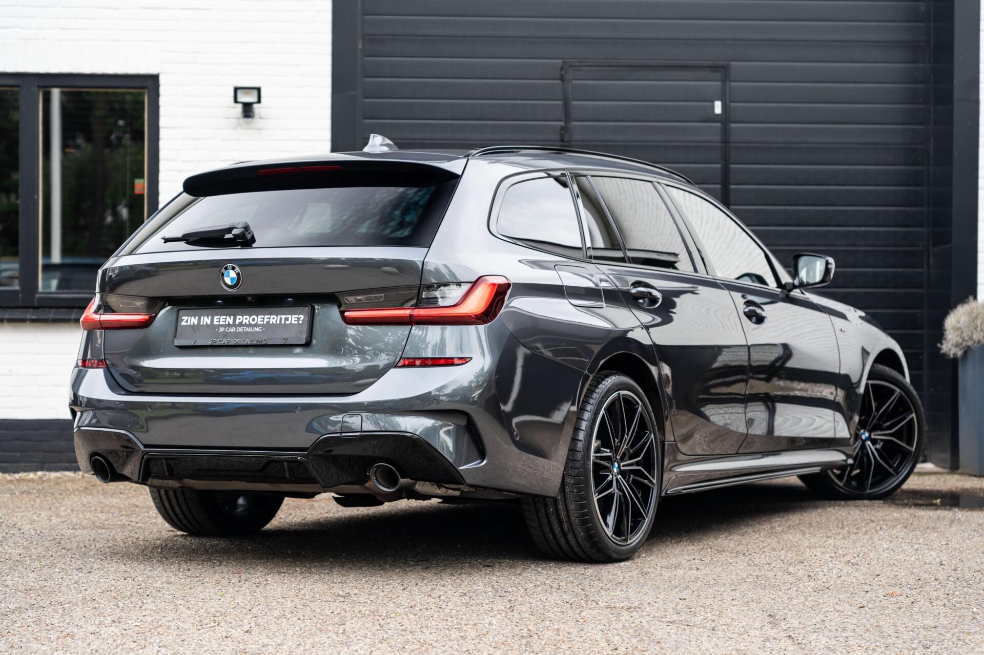 Foto van BMW 330e