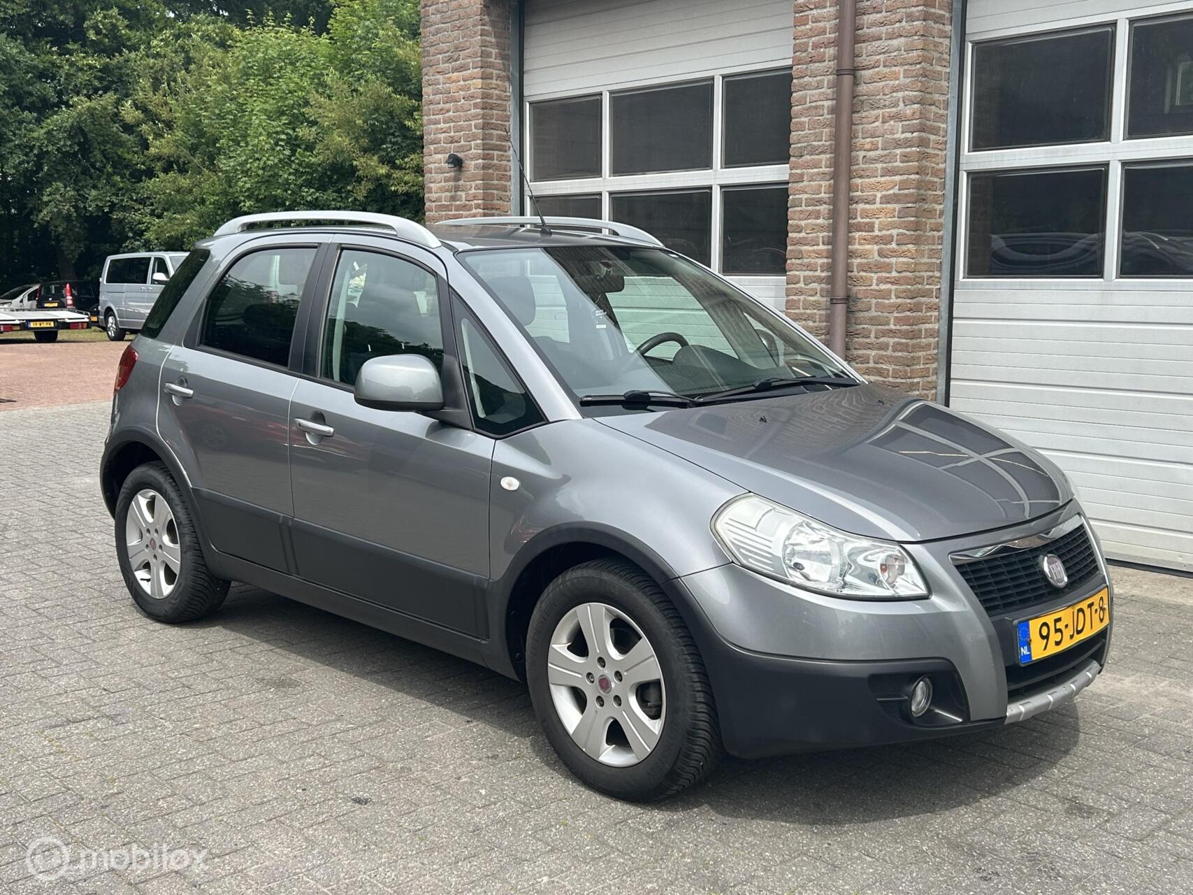 Foto van Fiat Fiat Sedici
