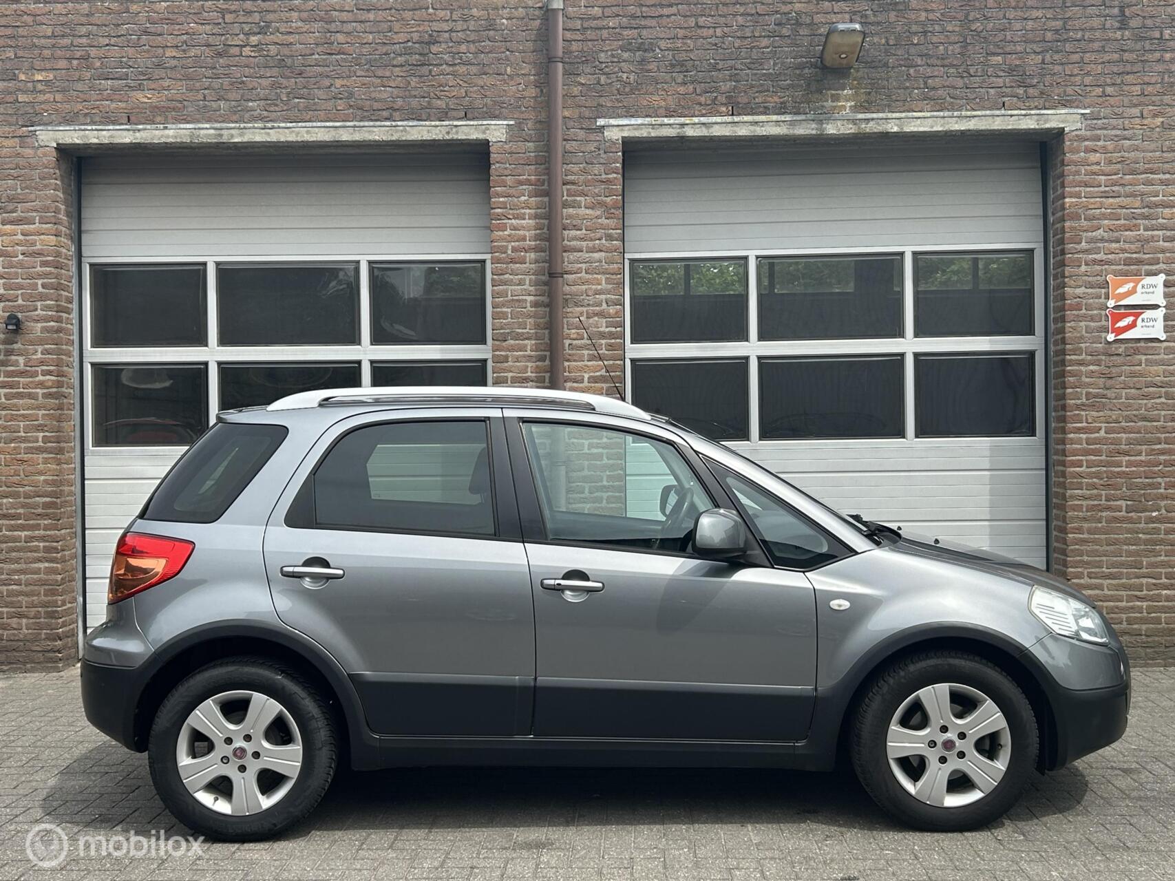Foto van Fiat Fiat Sedici