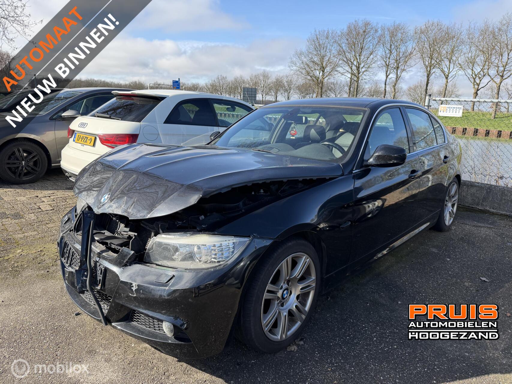 BMW 318i 318i LCI M Sport Edition -LEDER-NAVI- *AIRBAGS OKE* 2011 - voorkant