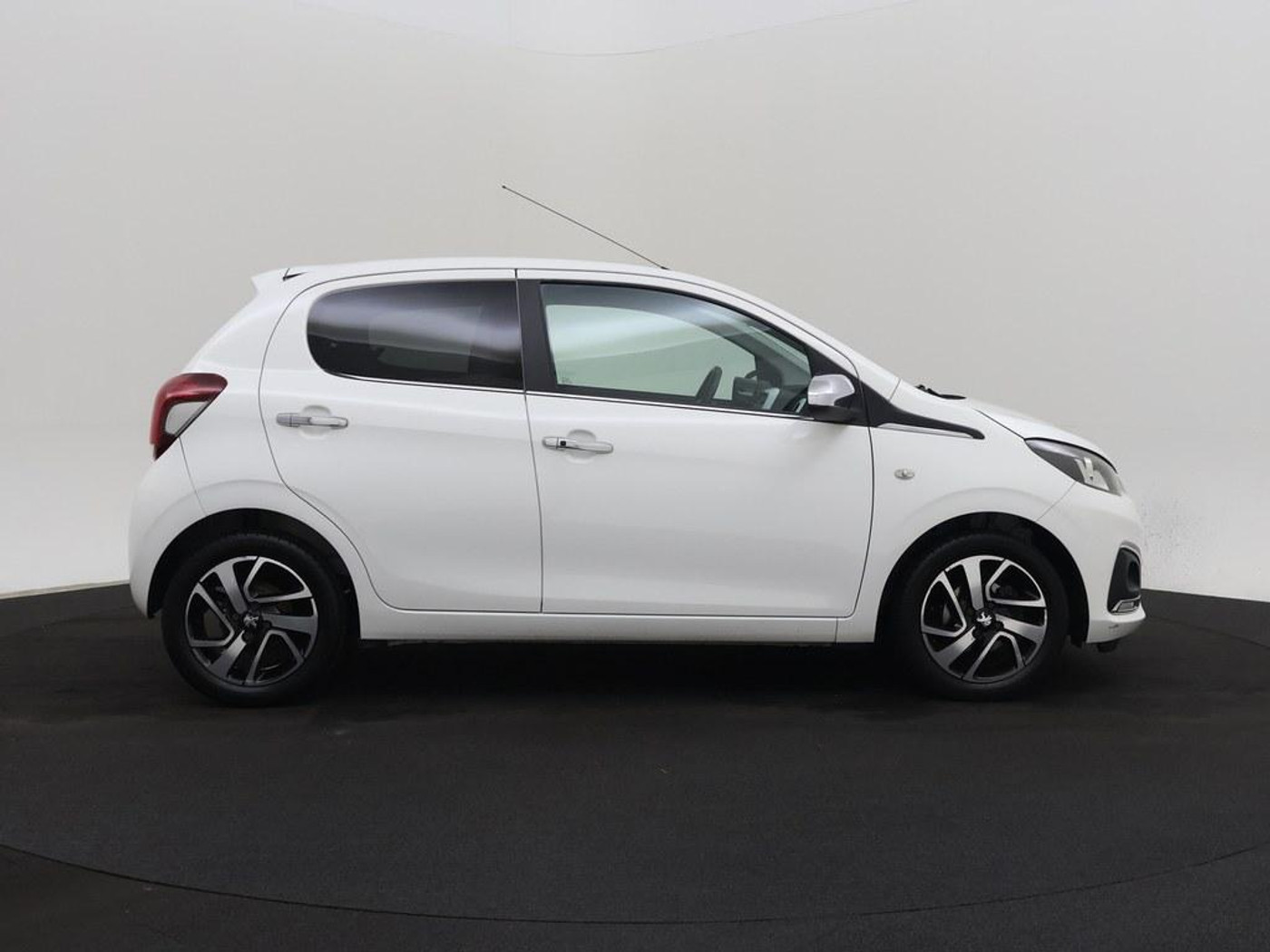 Foto van Peugeot Peugeot 108