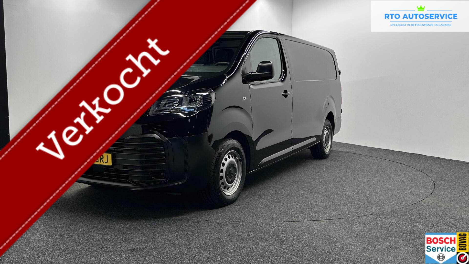 Toyota Proace 2.0 D-4D L2 Navigator CARPLAY DAB TREKHAAK. 2024 - voorkant