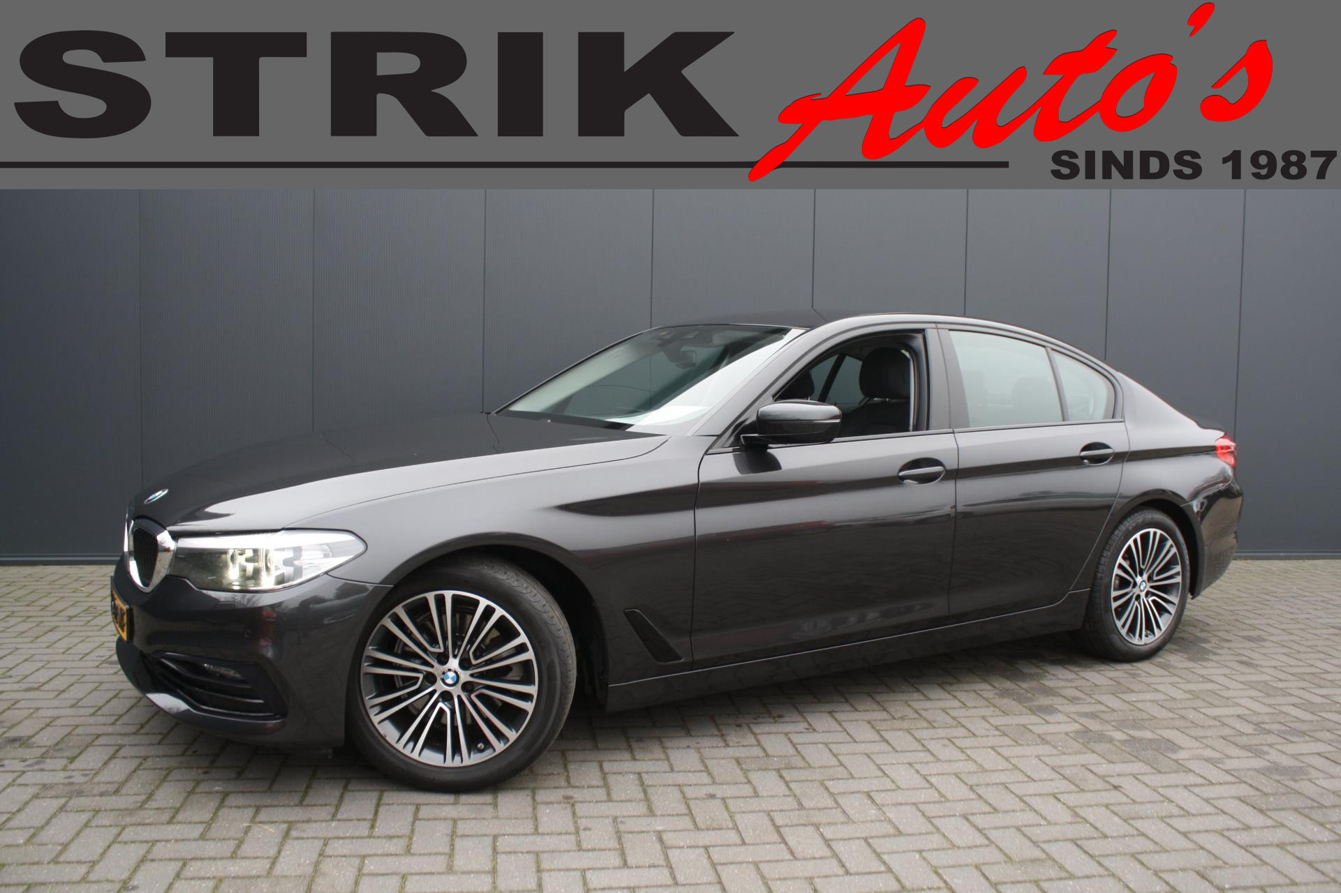 BMW 520i 520i Executive Edition - NAVIGATIE - TREKHAAK - LED - 1e EIGENAAR 2019 - voorkant