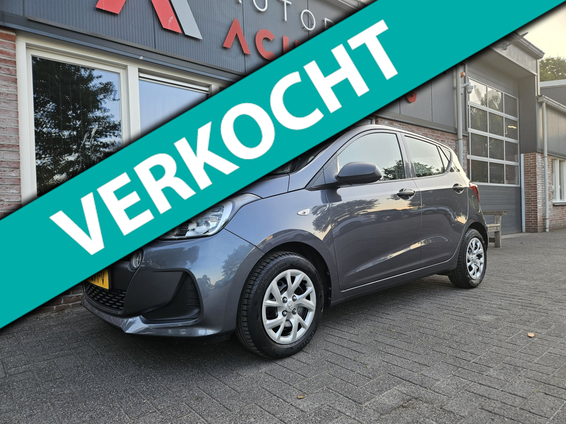 Hyundai I10 1.0i i-Drive Leuke Auto! NAP! Dealer Onderhouden! 2019 - voorkant