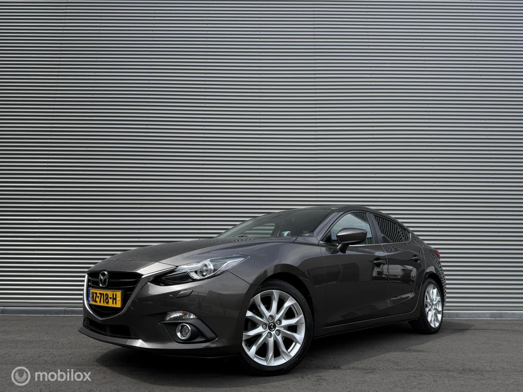 Mazda Mazda3 2.0 GT-M | Clima | Leder | Stoelverw | NAP | Navi | Nieuwstaat 2016 - voorkant