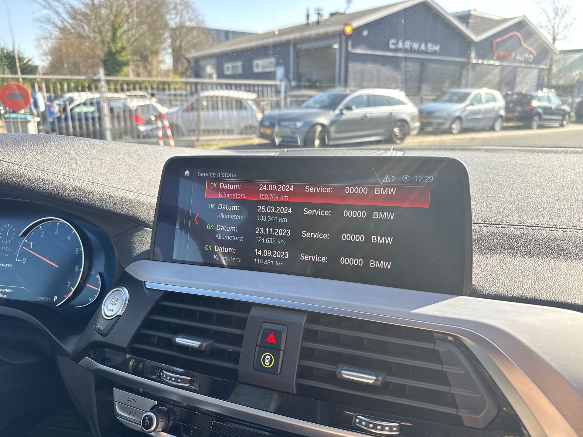 Foto van BMW X4 M40i