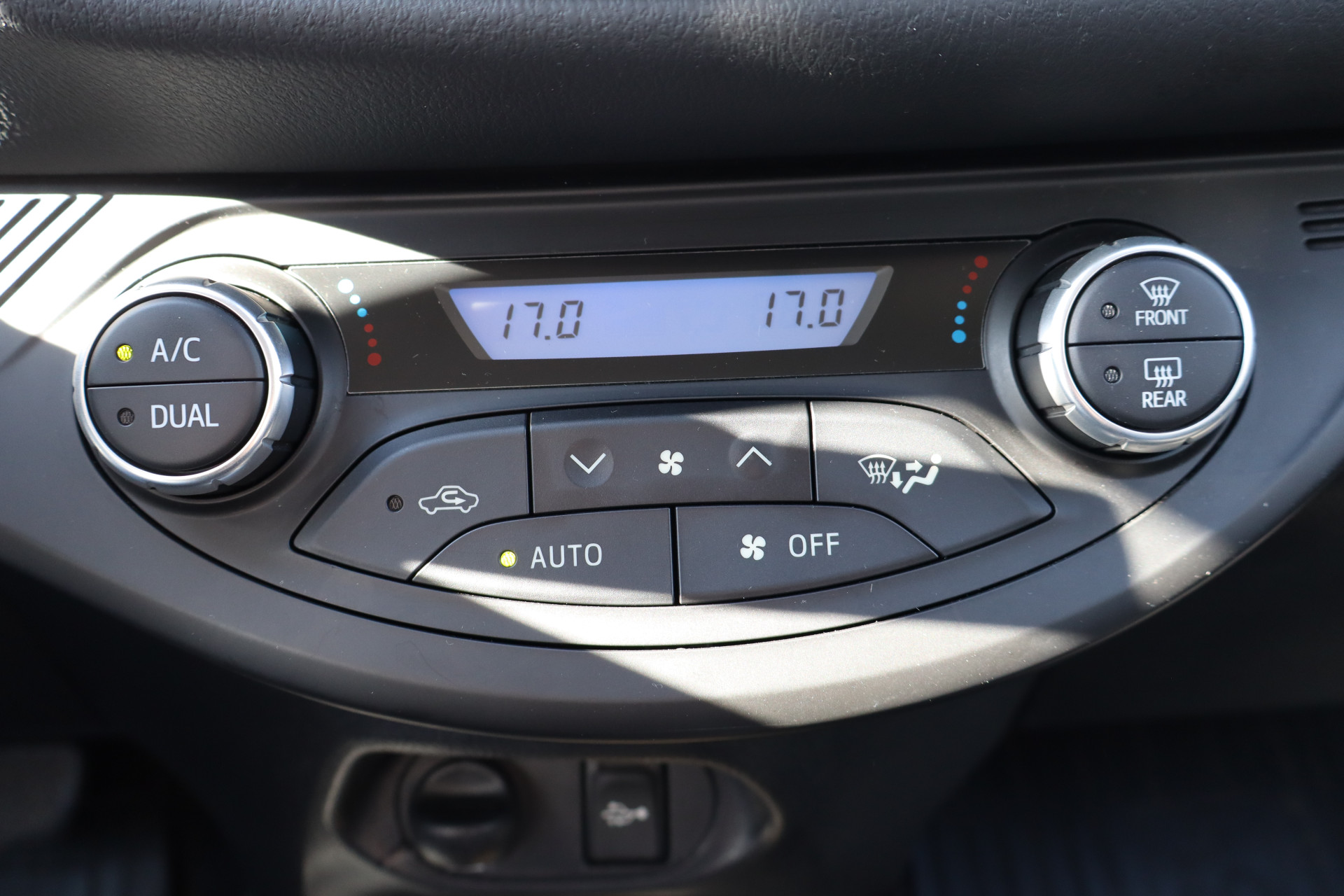 Foto van Toyota Toyota Yaris Hybrid
