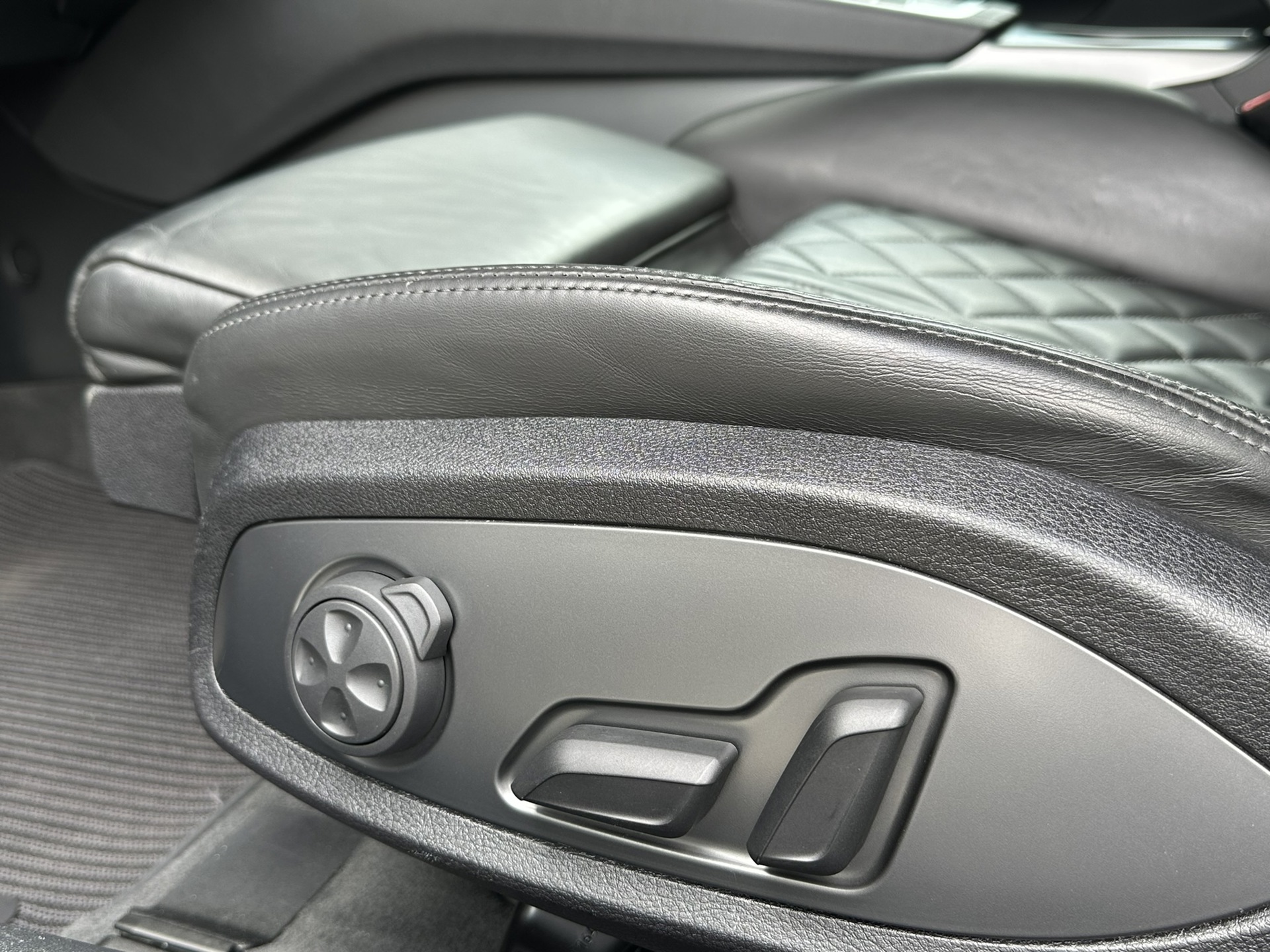 Foto van Audi TTS Roadster