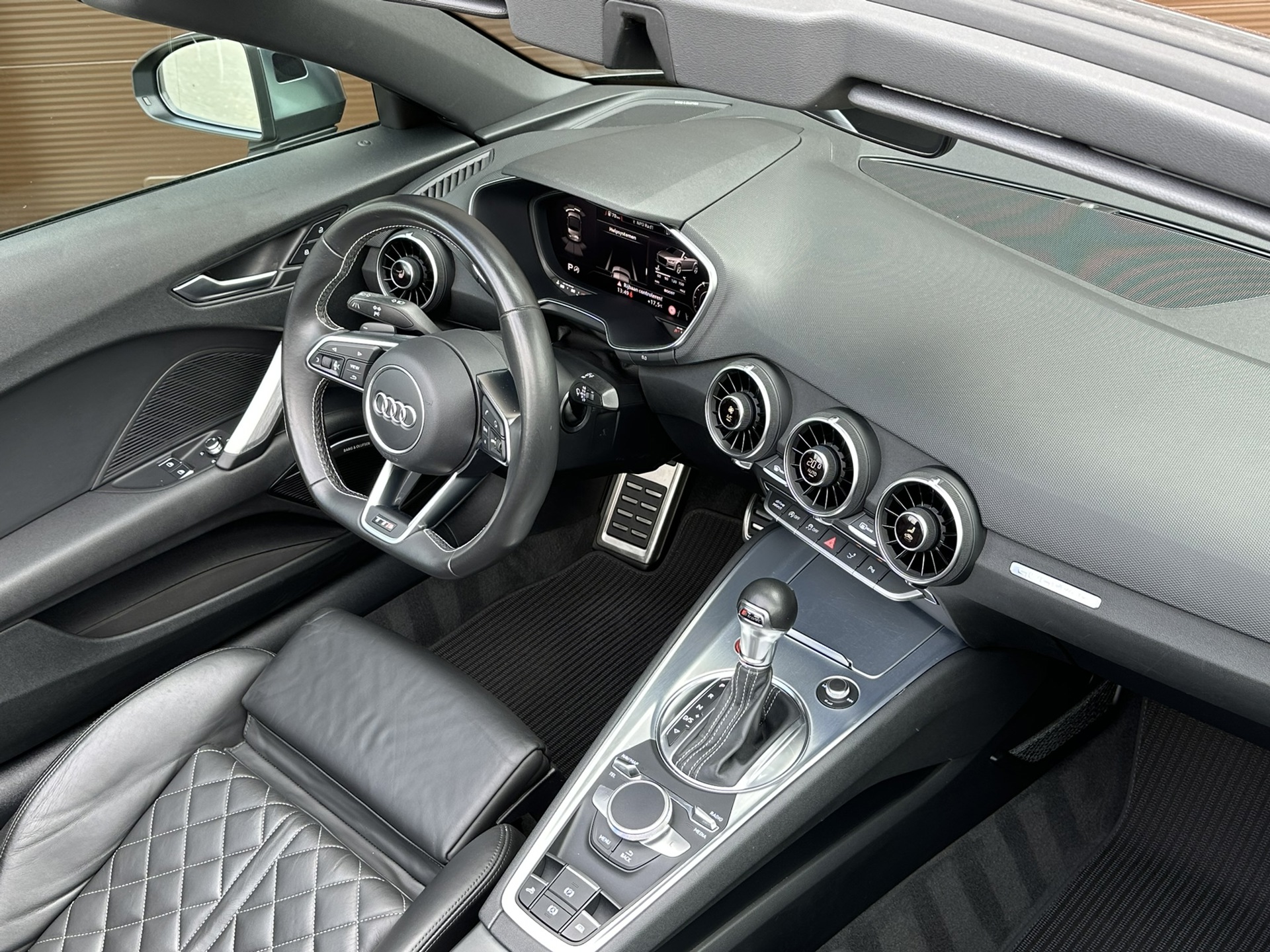 Foto van Audi TTS Roadster